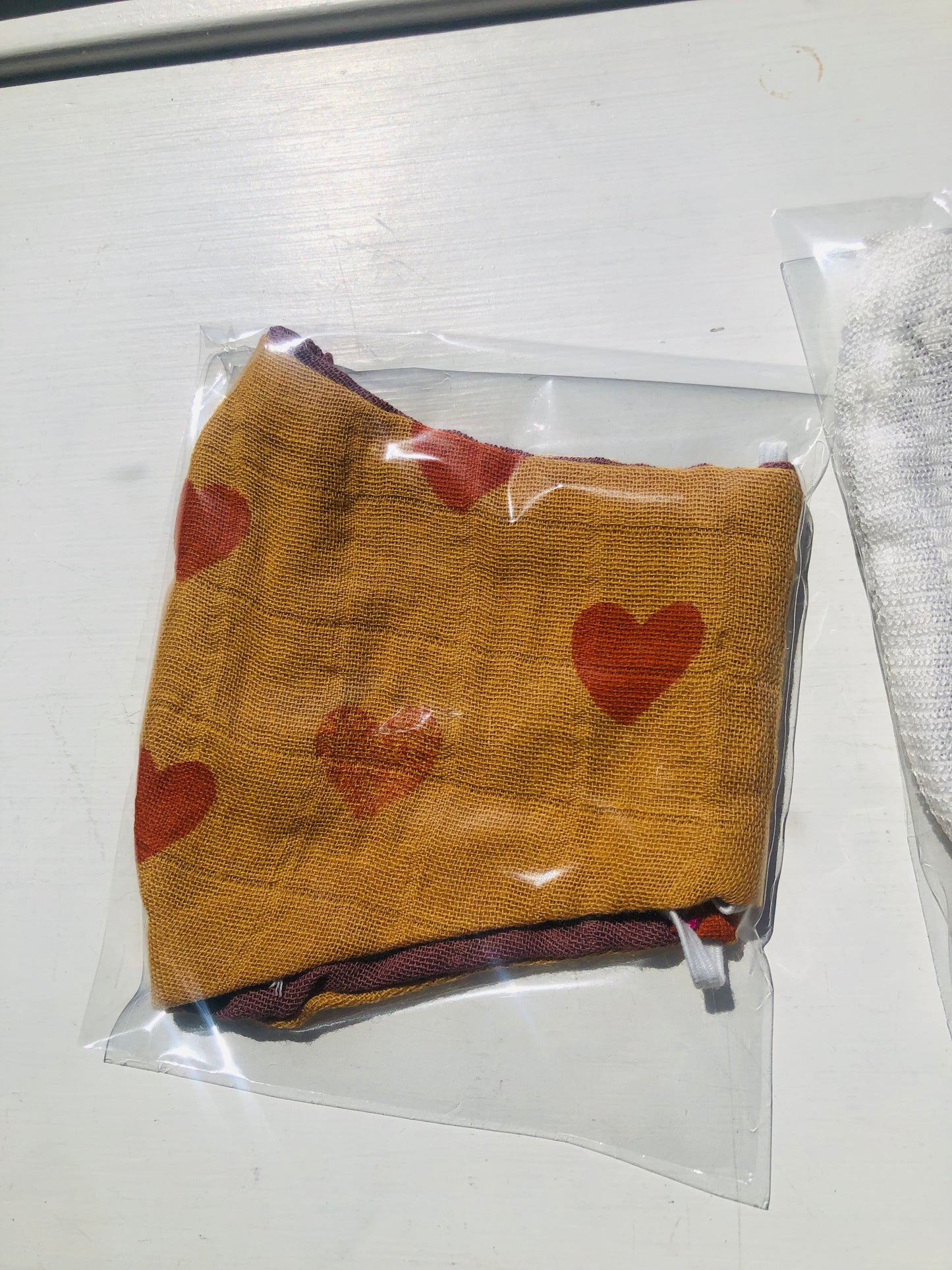 Hemimaset Accessories, Hair Ties, Hand-Sewn Masks, Fabric, Slow Fashion, Handmade 2460