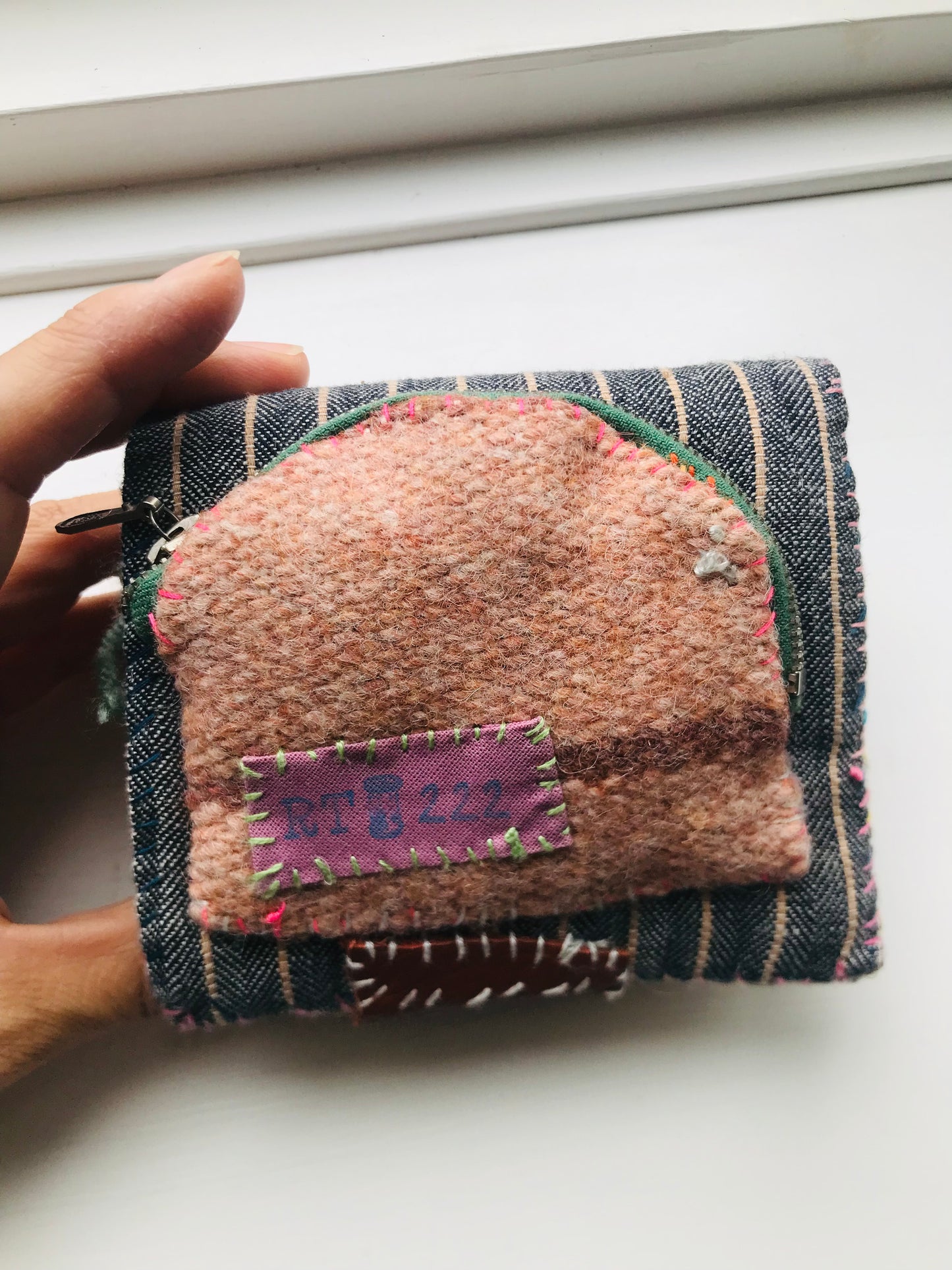 Wallet 2057
