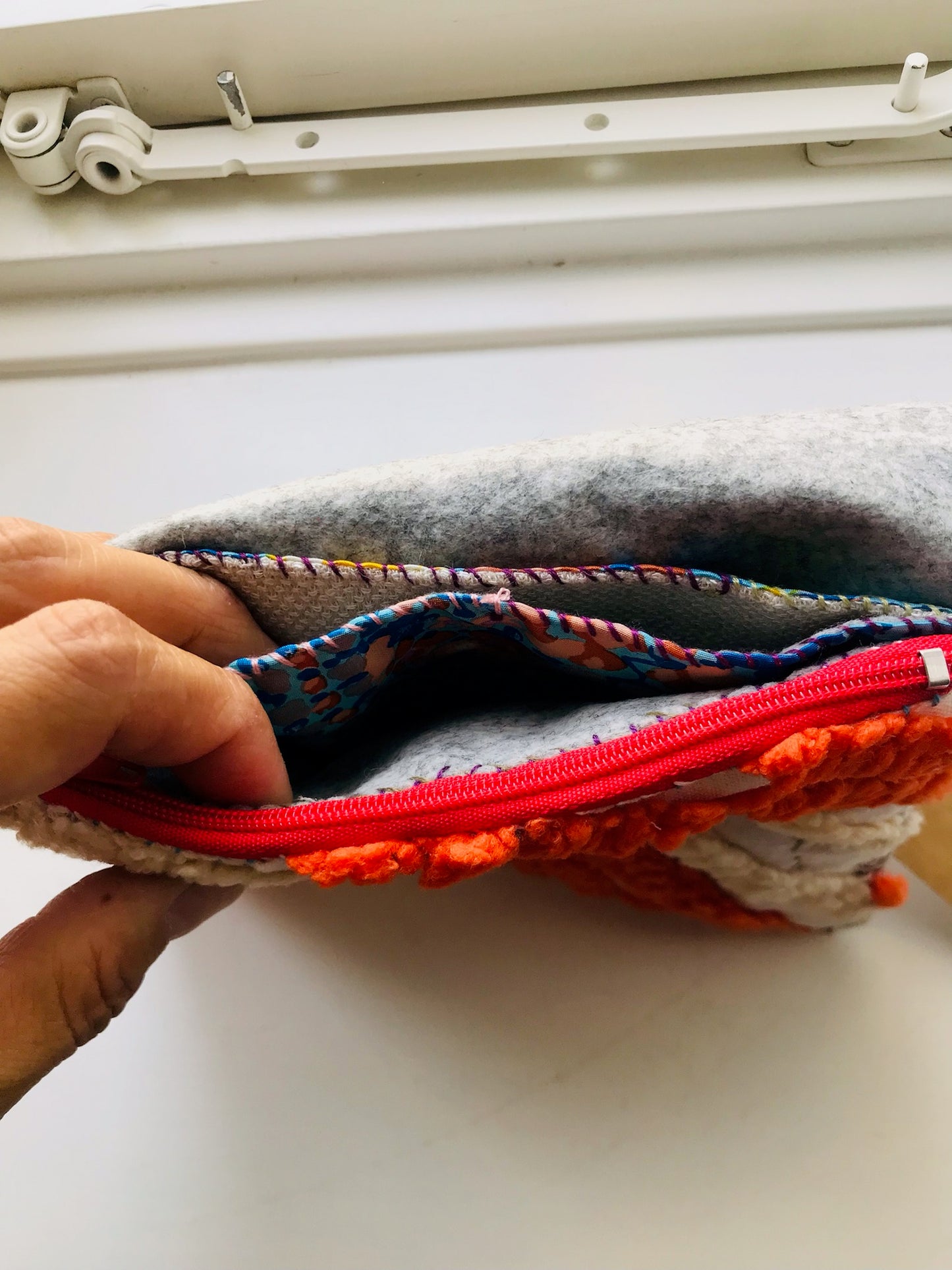 Wallet 財布 手縫い ビーズ刺繍 布製 スローファッション ハンドメイド 2083