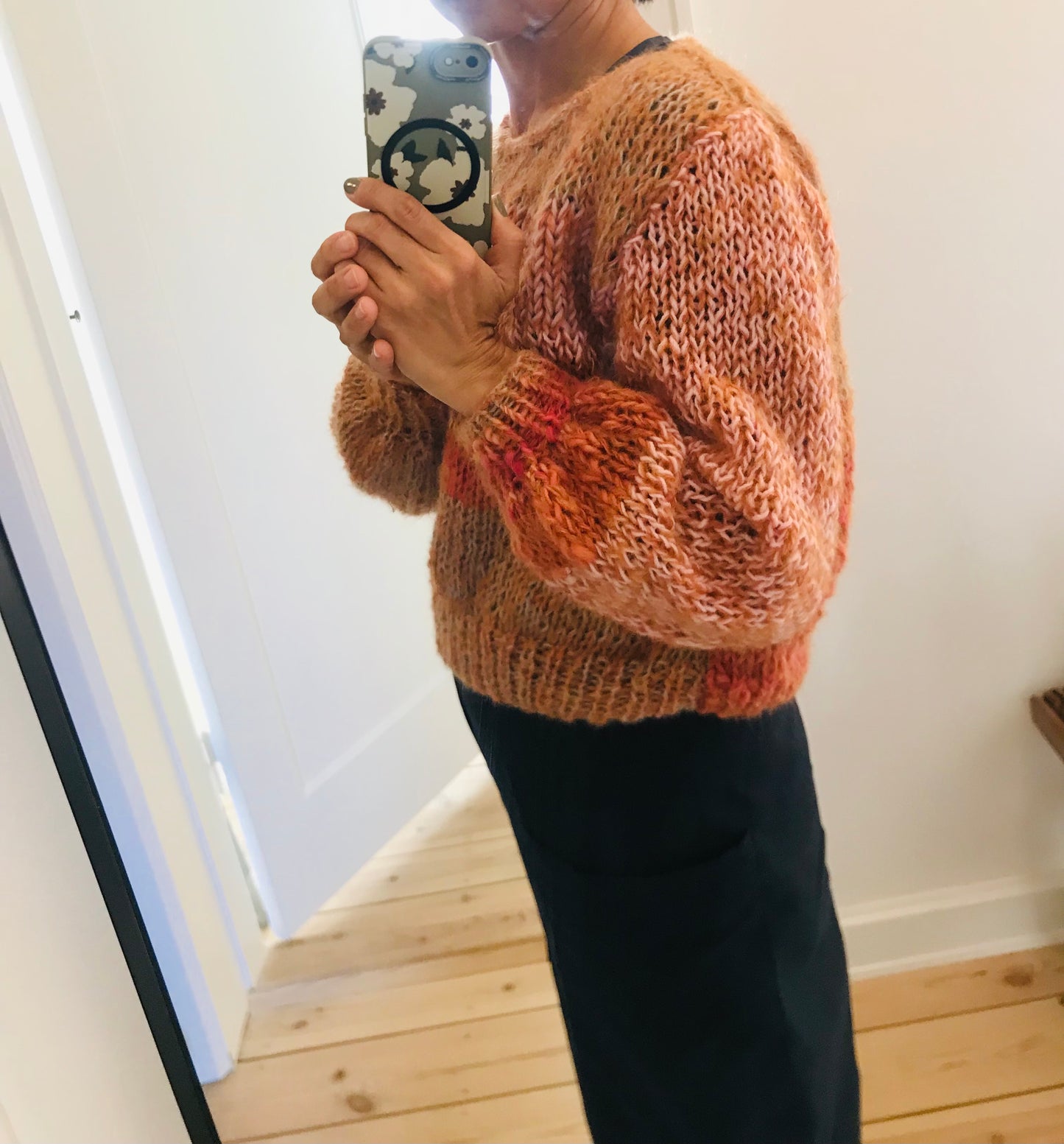 Håndstrikket sweater, slow fashion, fancy garn, unik, kort længde, mohair, 2097