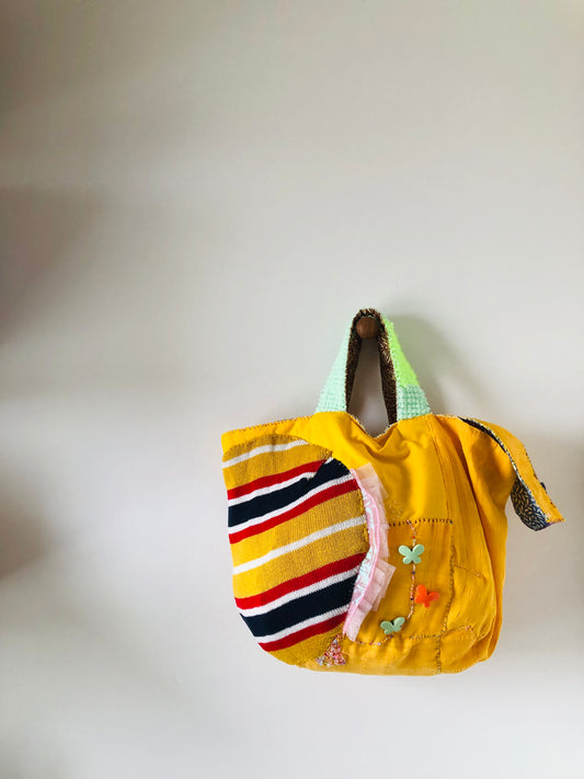 Bag 手縫いのバッグ 布製 トートバッグ スローファッション ワンハンドルバッグ ハンドメイド 2407