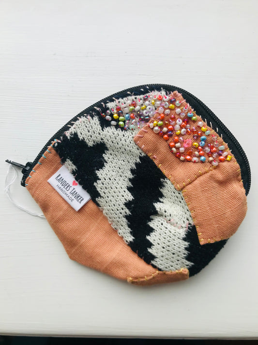 Coin case, beads, hand-sewn, embroidered, cloth, coin purse, handmade 2041