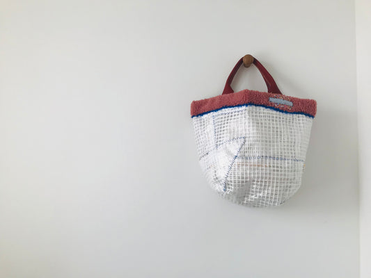 Håndsyede tasker af stof og vinyl, slow fashion, håndlavet, 2031