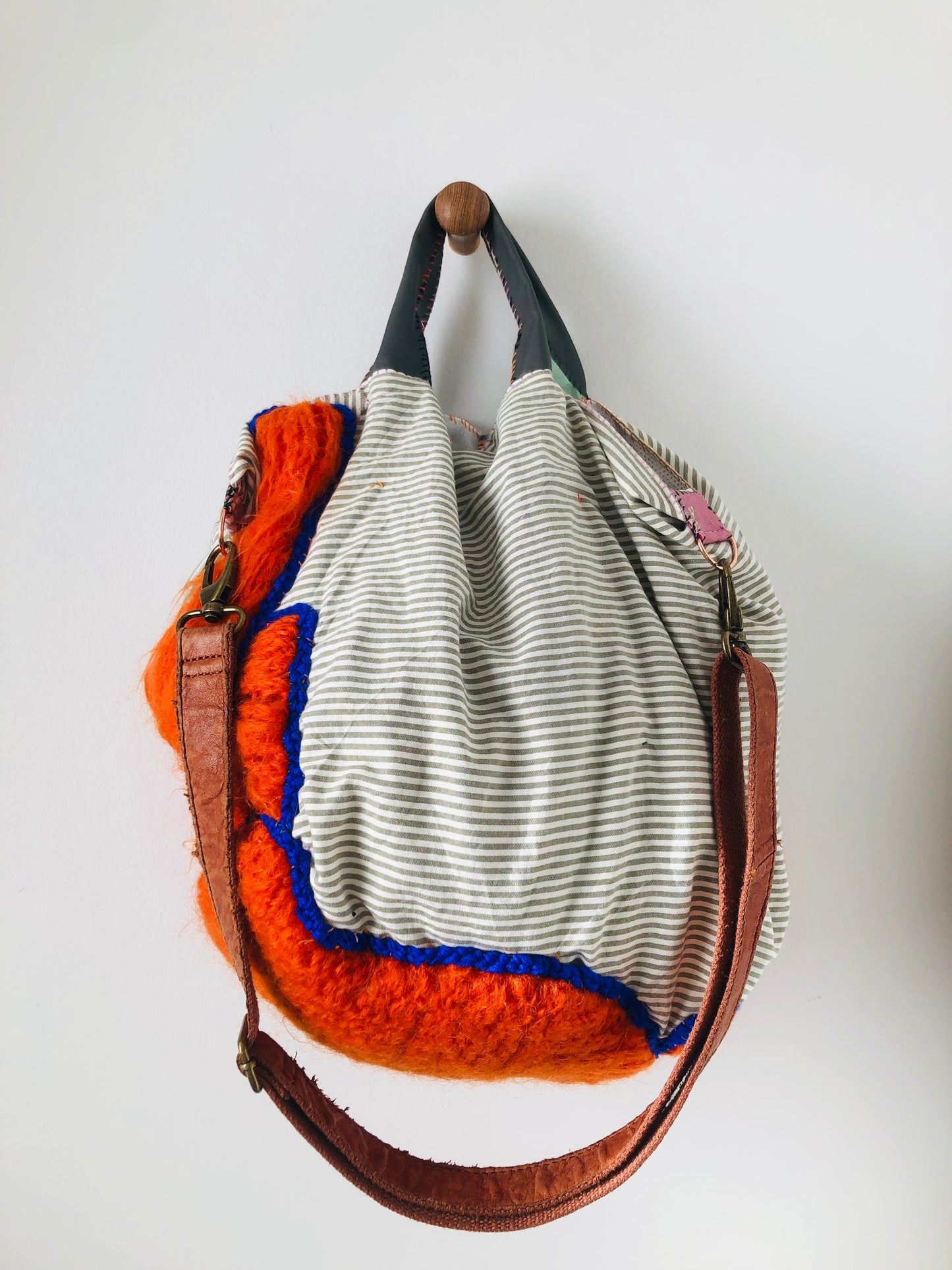 Bag 手縫いのバッグ 布製 トートバッグ スローファッション ハンドメイド 2381