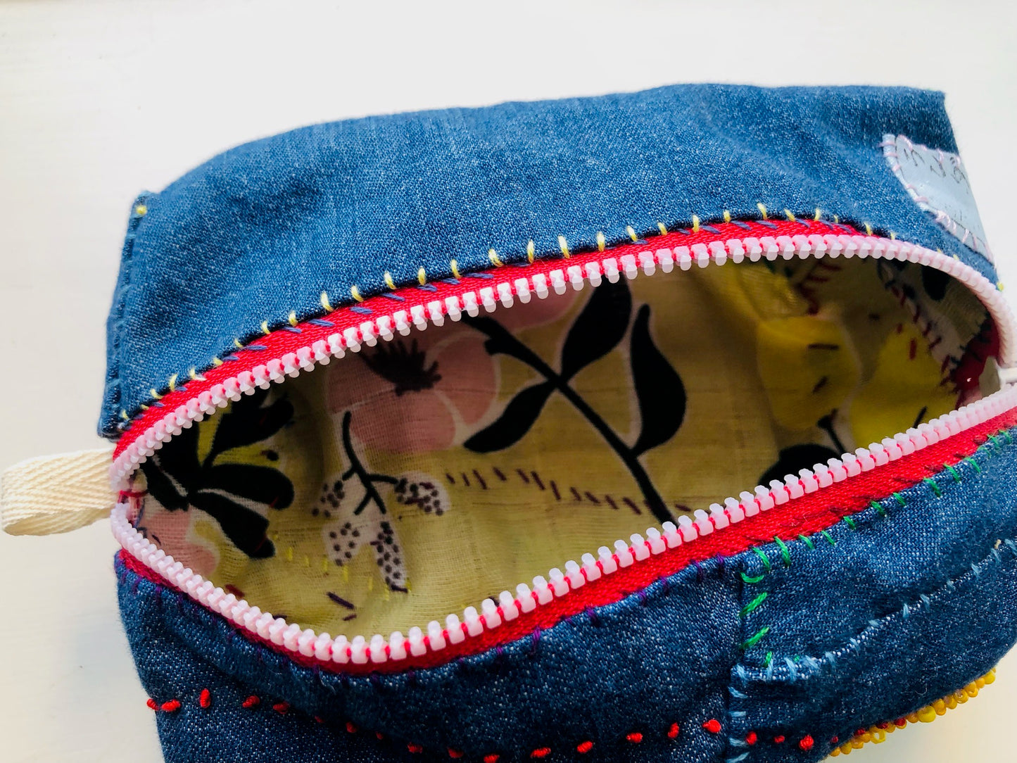 Pouch, hand-sewn, fabric, pen case, accessory case, handmade, bead embroidery, 2224