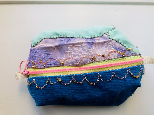 Pouch, hand-sewn, fabric, pen case, accessory case, handmade, bead embroidery 2221
