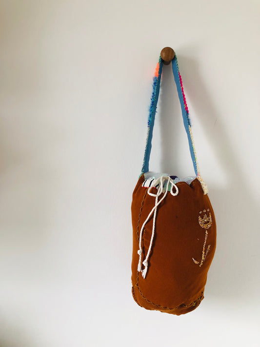 Bag Hand-sewn bag Fabric Drawstring One-handle Tote bag Slow fashion Handmade 2249