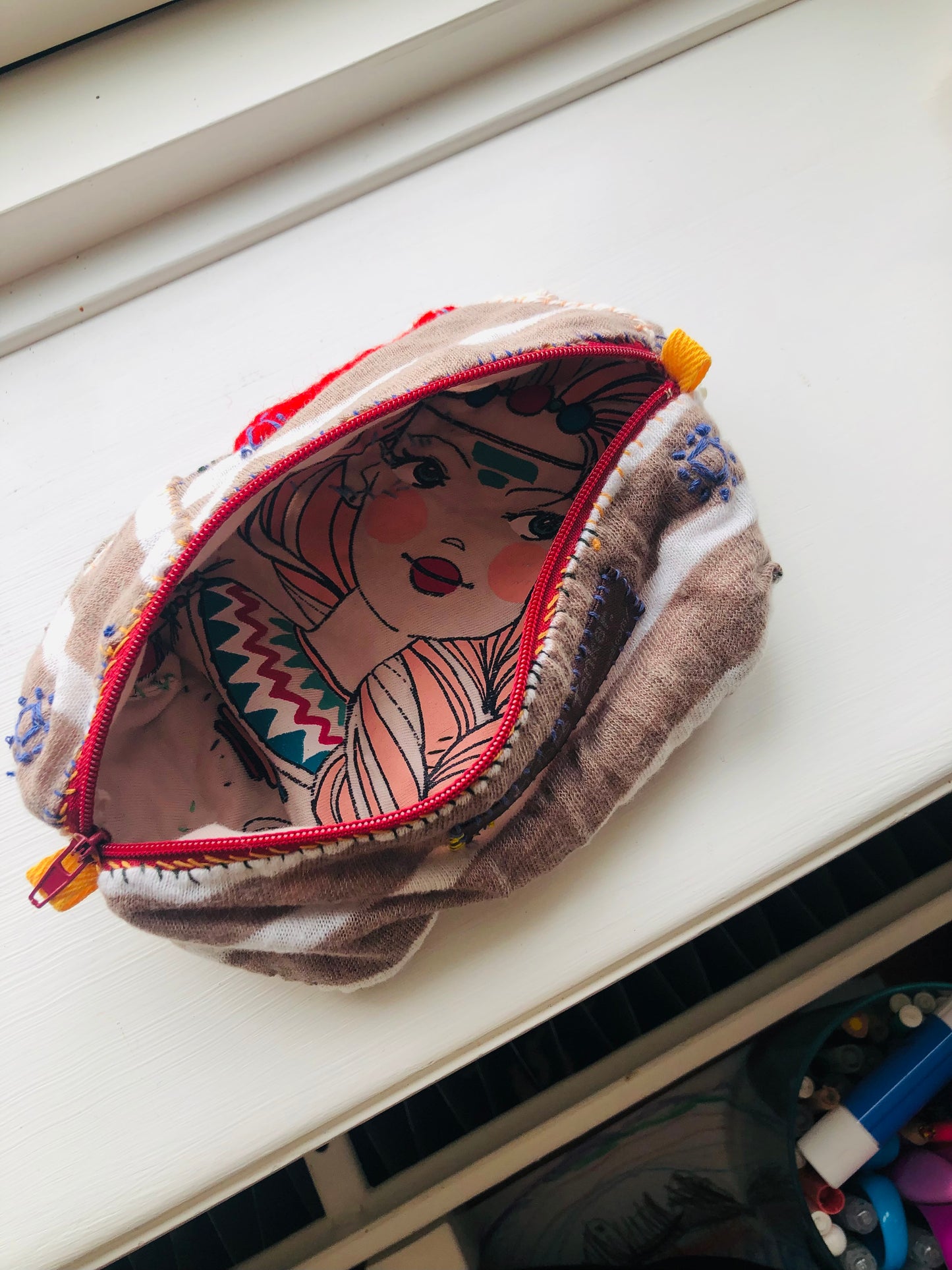 ポーチ 手縫い 布製 ペンケース 小物入れ ハンドメイド ビーズ刺繍 2007