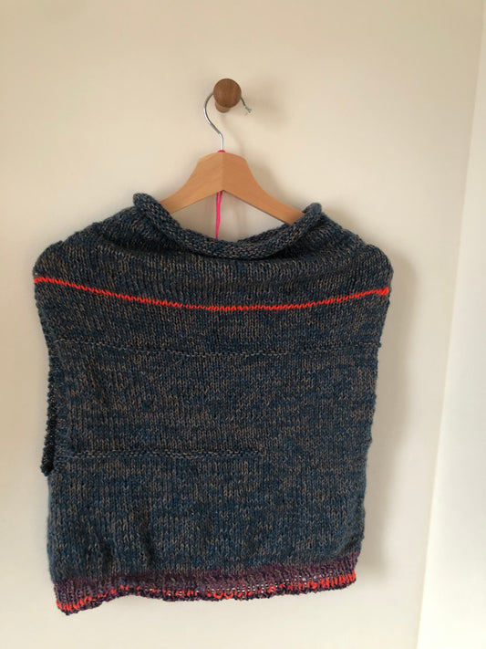 セーター 手編み スローファッション ファンシーヤーン oneofakind ベスト 2324