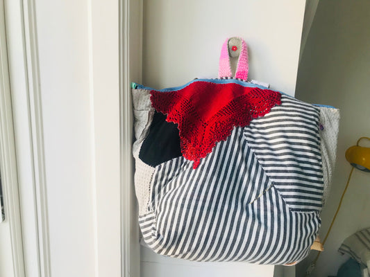 リュックサック ビーズ 刺繍 手縫い 布製 キャンバス 1586