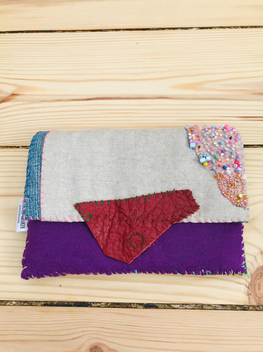 Wallet 財布 手縫い ビーズ刺繍 布製 スローファッション ハンドメイド 1717