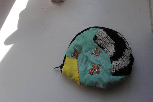 コインケース C1572 ビーズ 手縫い 刺繍 布 小銭入れ ハンドメイド
