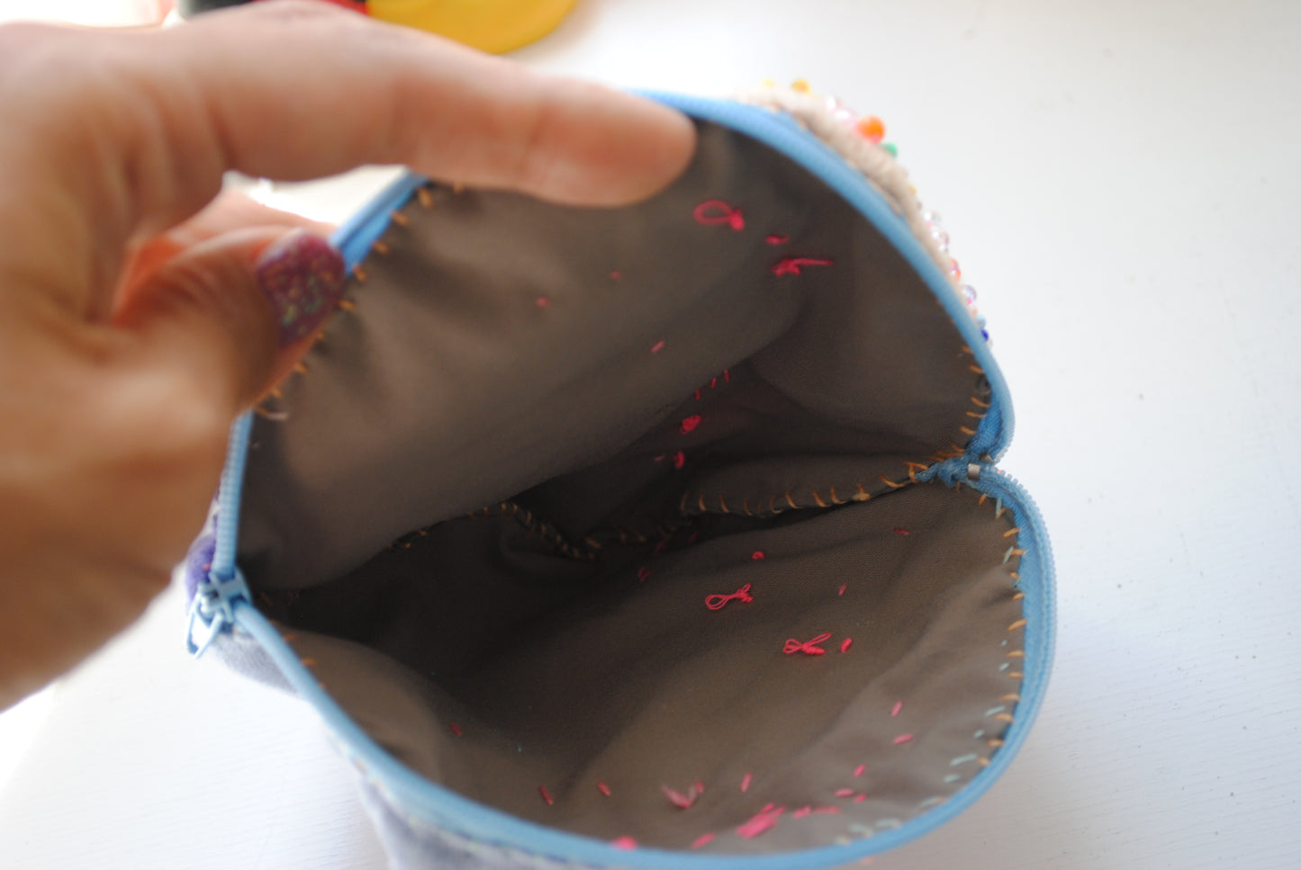 コインケース C1571 ビーズ 手縫い 刺繍 布 小銭入れ ハンドメイド