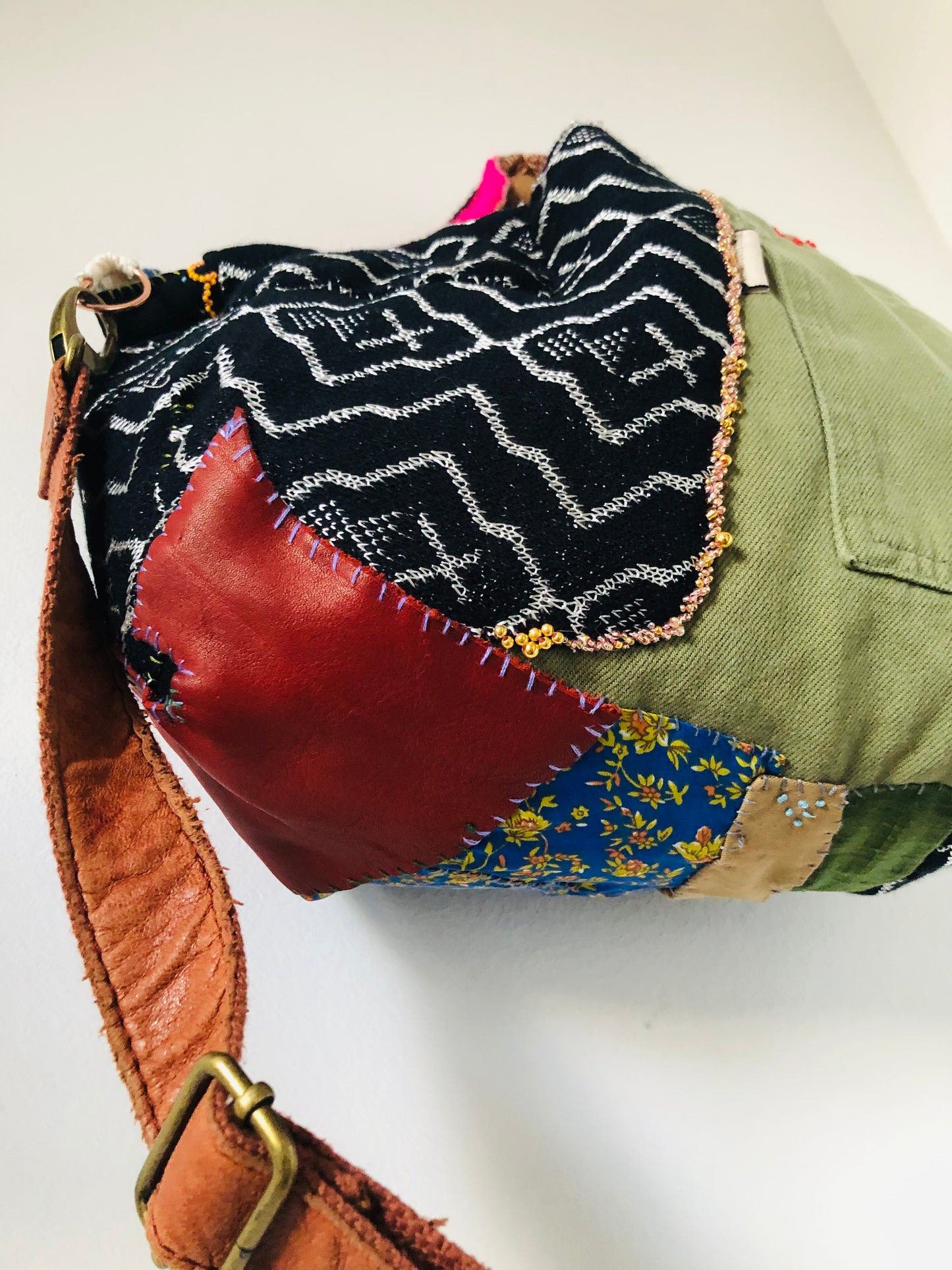 Bag 手縫いのバッグ 布製　トートバッグ　スローファッション　ハンドメイド　2505