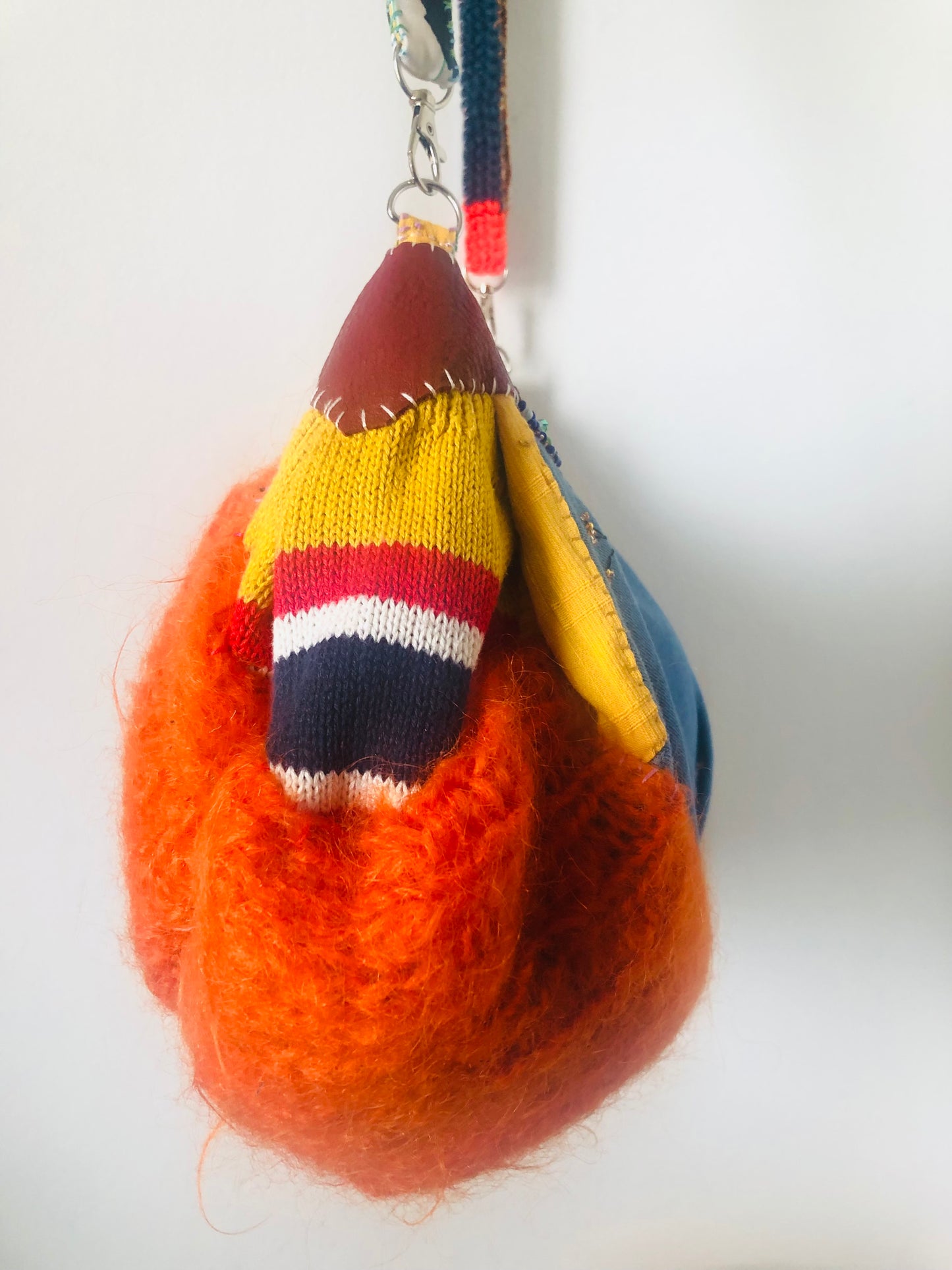 Hand-sewn cloth shoulder bag, slow fashion, handmade pochette 2415