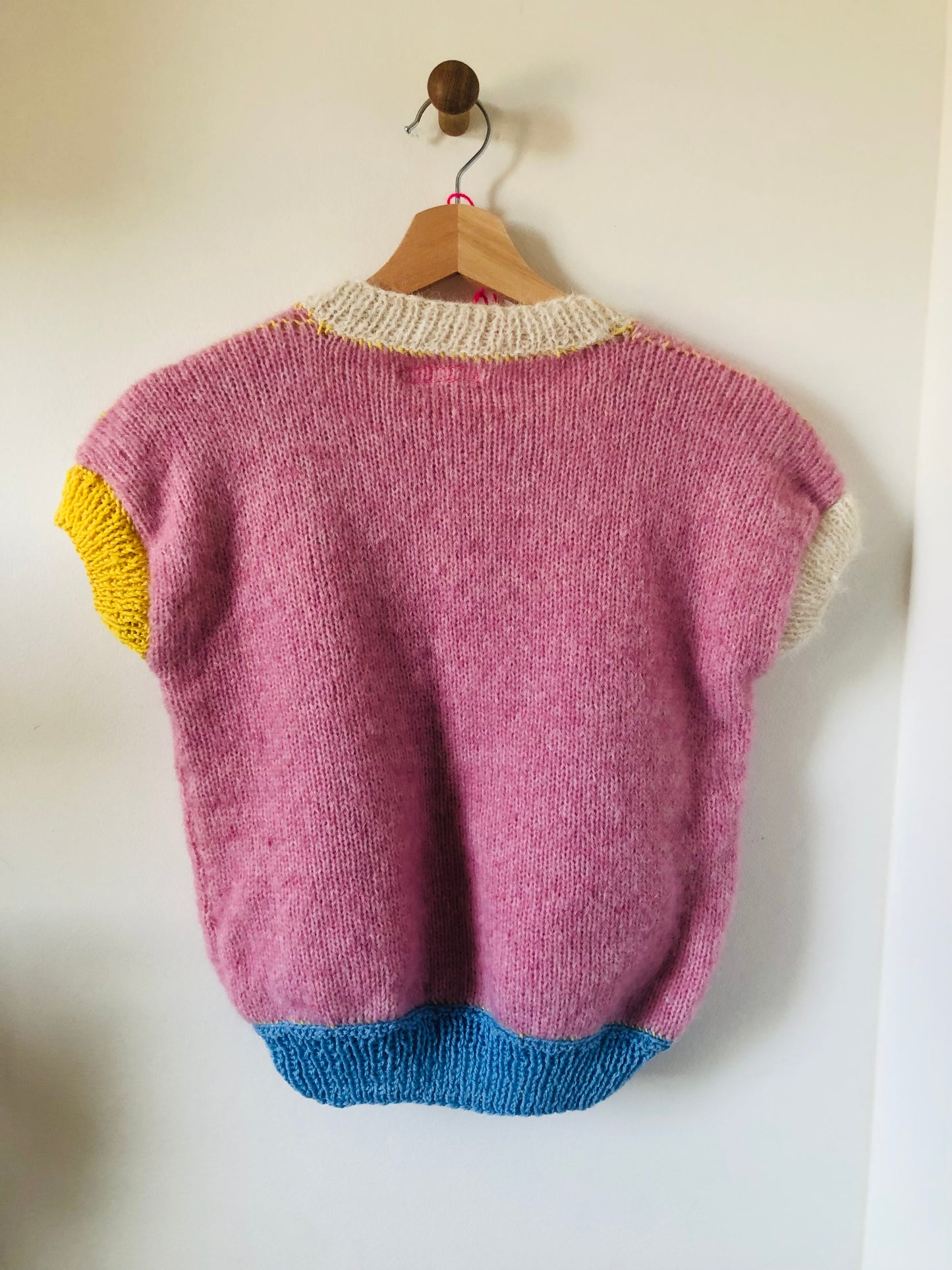 Vest Sweater Knitting Yarn Wool Mohair Slow fashion Fancy yarn Short-sleeved One-of-a-kind 2424
