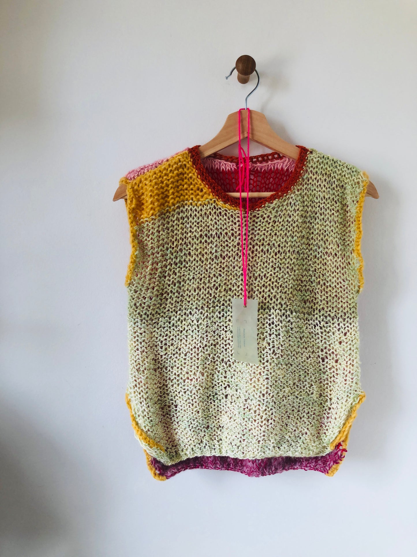 Sweater, hand-knitted, slow fashion, fancy yarn, one-of-a-kind, short-sleeved, 2517