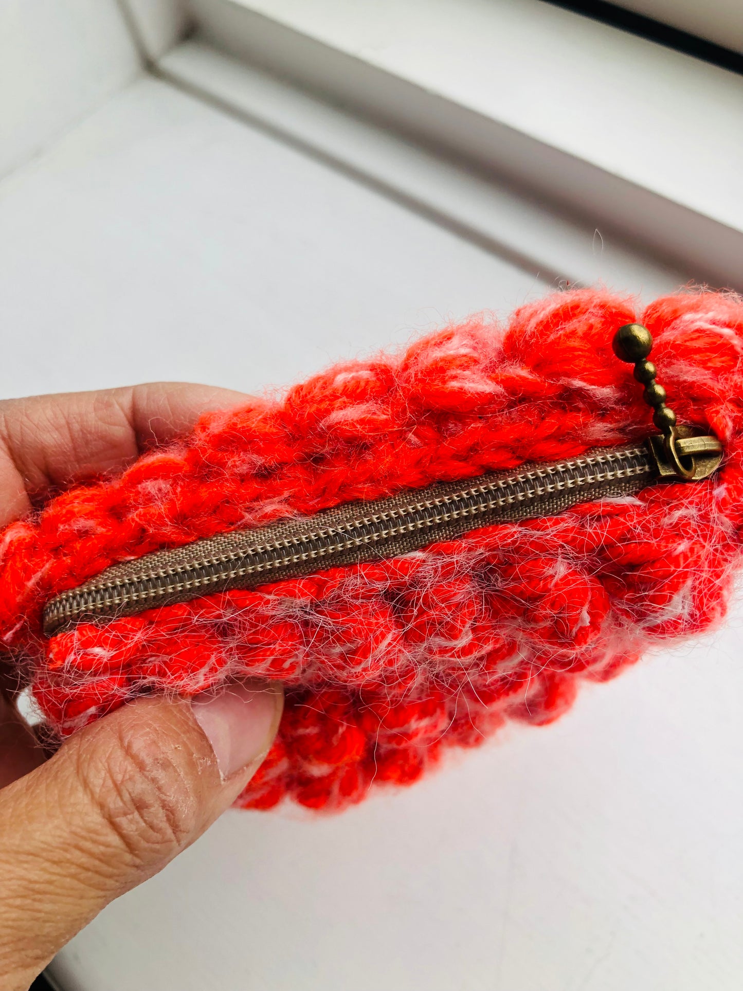 Coin purse, hand-knitted, hand-sewn, fabric, yarn, accessory case, handmade 2476