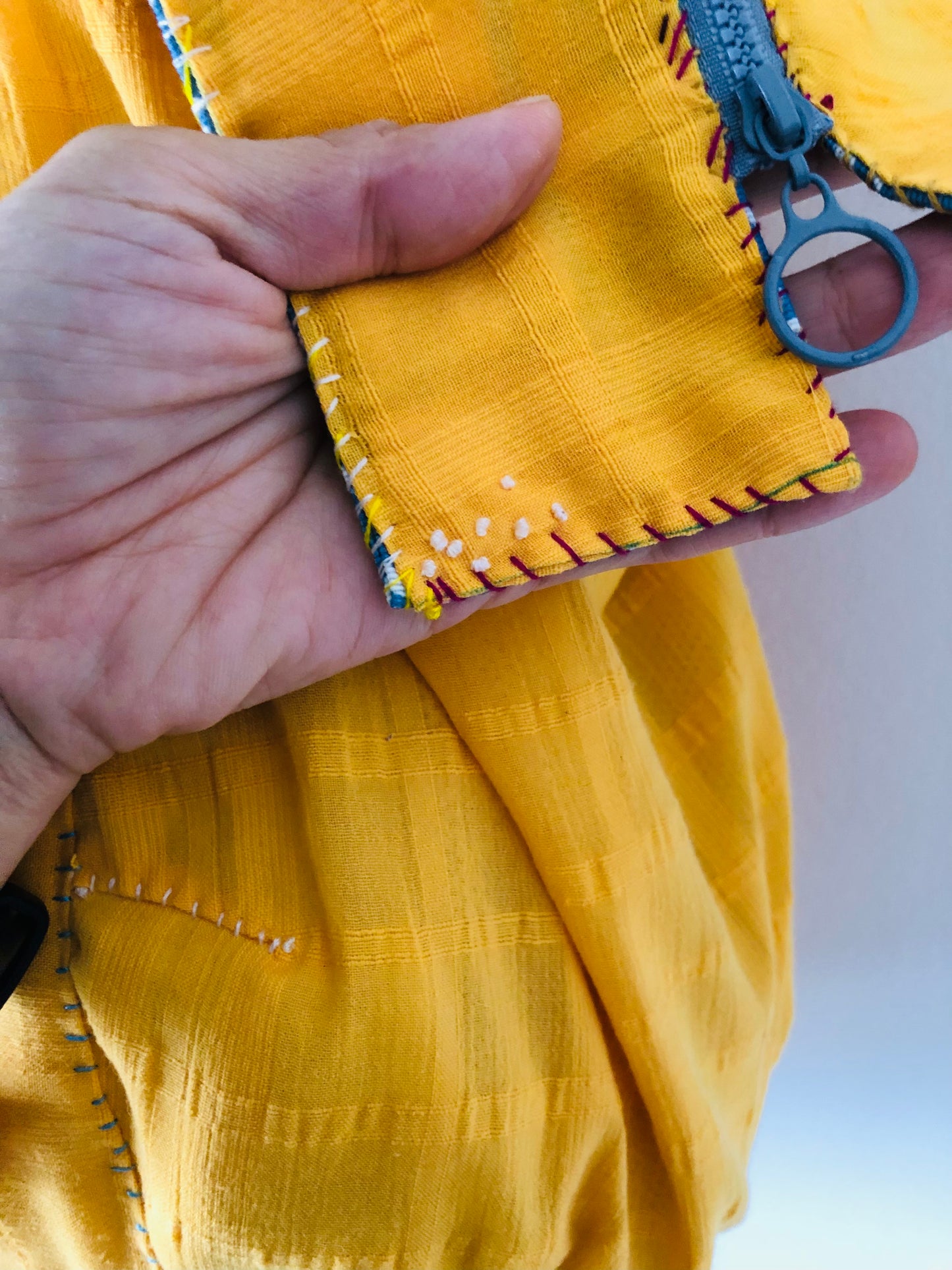 Bag 手縫いのバッグ　布製　トートバッグ　スローファッション　ワンハンドルバッグ　ハンドメイド　2407