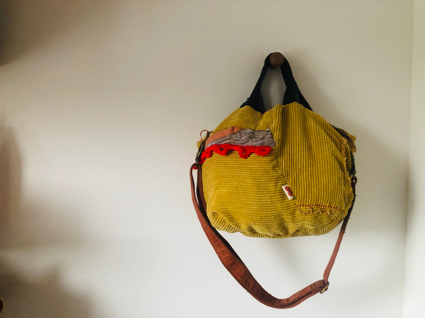 Bag 手縫いのバッグ 布製　トートバッグ　スローファッション　ハンドメイド　2519