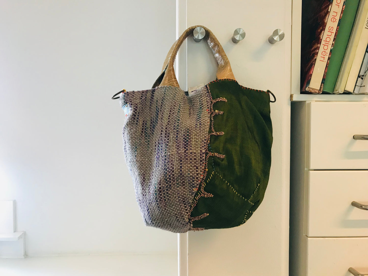 Bag   手縫いのバッグ　  布製　本革持ち手　スローファッション　ハンドメイド　1818