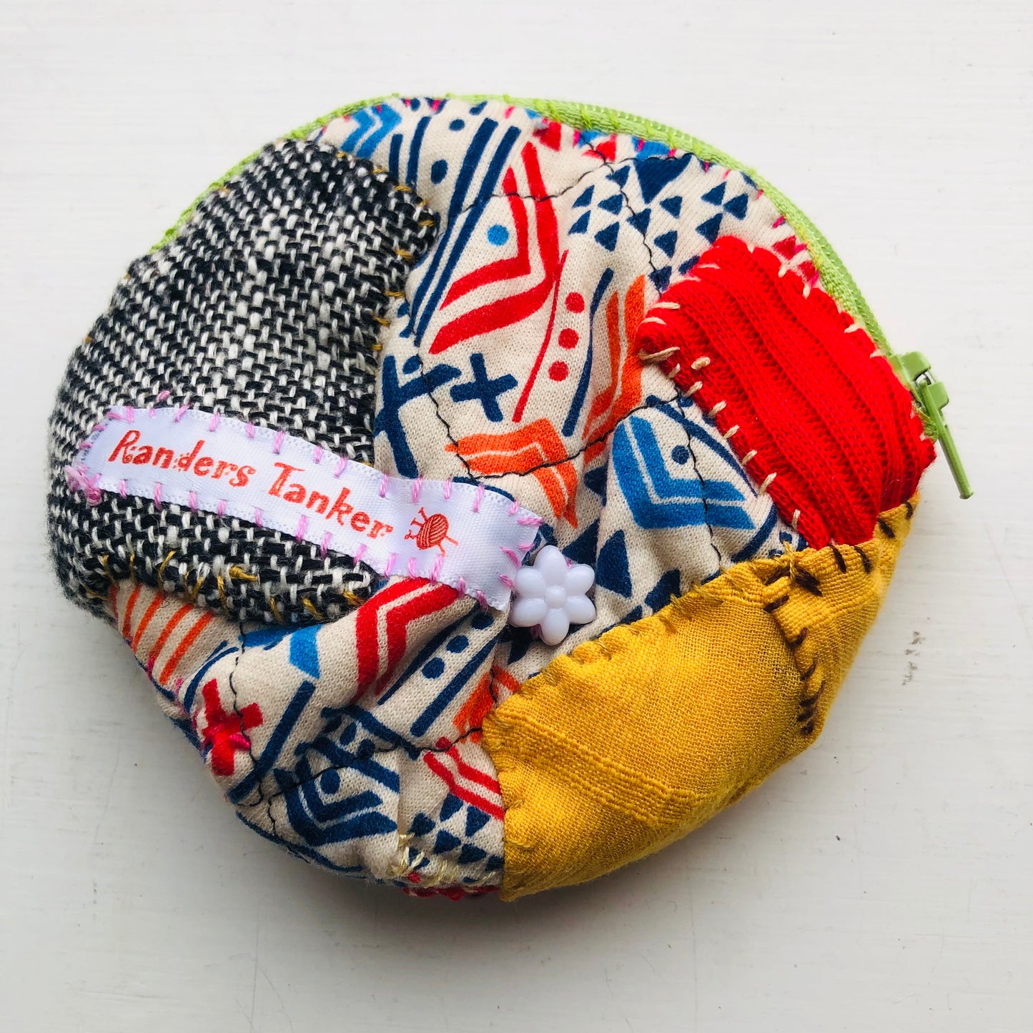 coin purse, accessory case, card holder, fabric, coin case, slow fashion, change purse, handmade, 2413