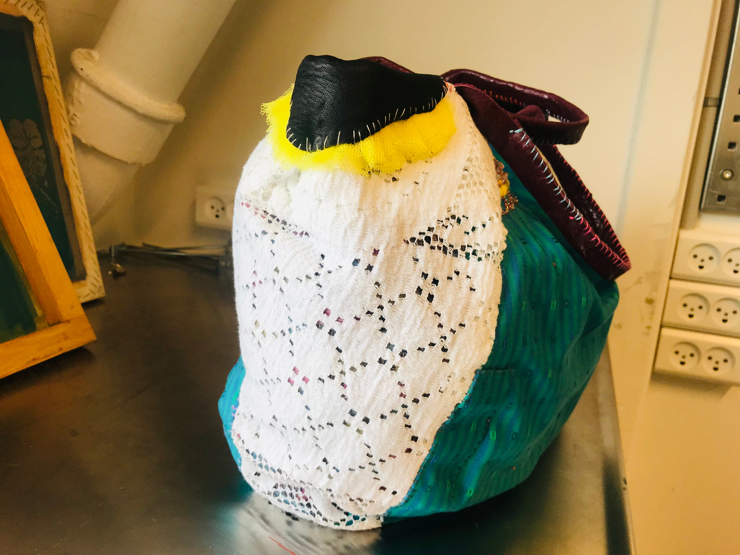 Bag   手縫いのバッグ　  布製　本革持ち手　スローファッション　ハンドメイド　1806