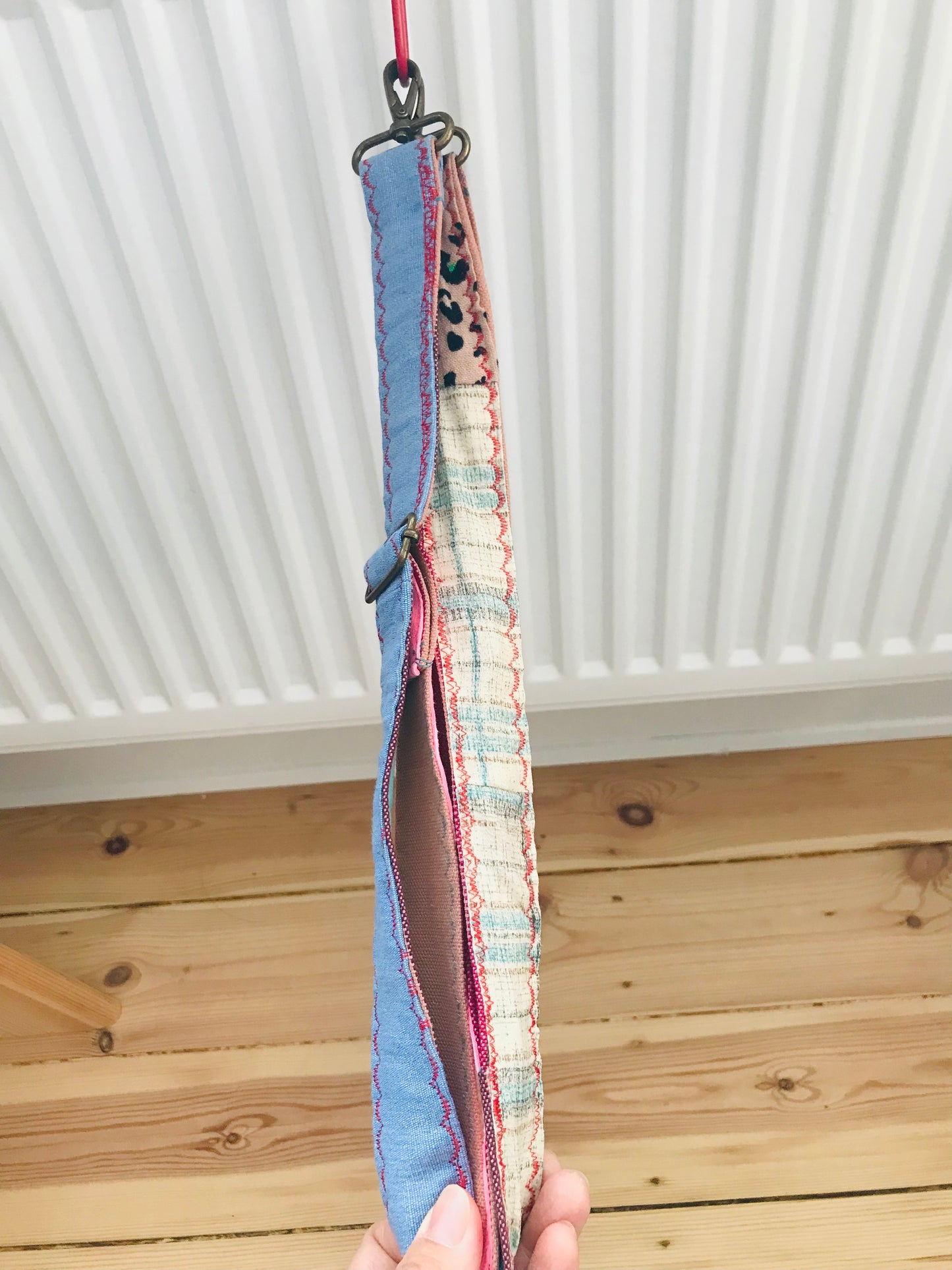 strap  手縫いのストラップ　　布製　毛糸　肩掛けストラップ　スローファッション　ハンドメイド　1739