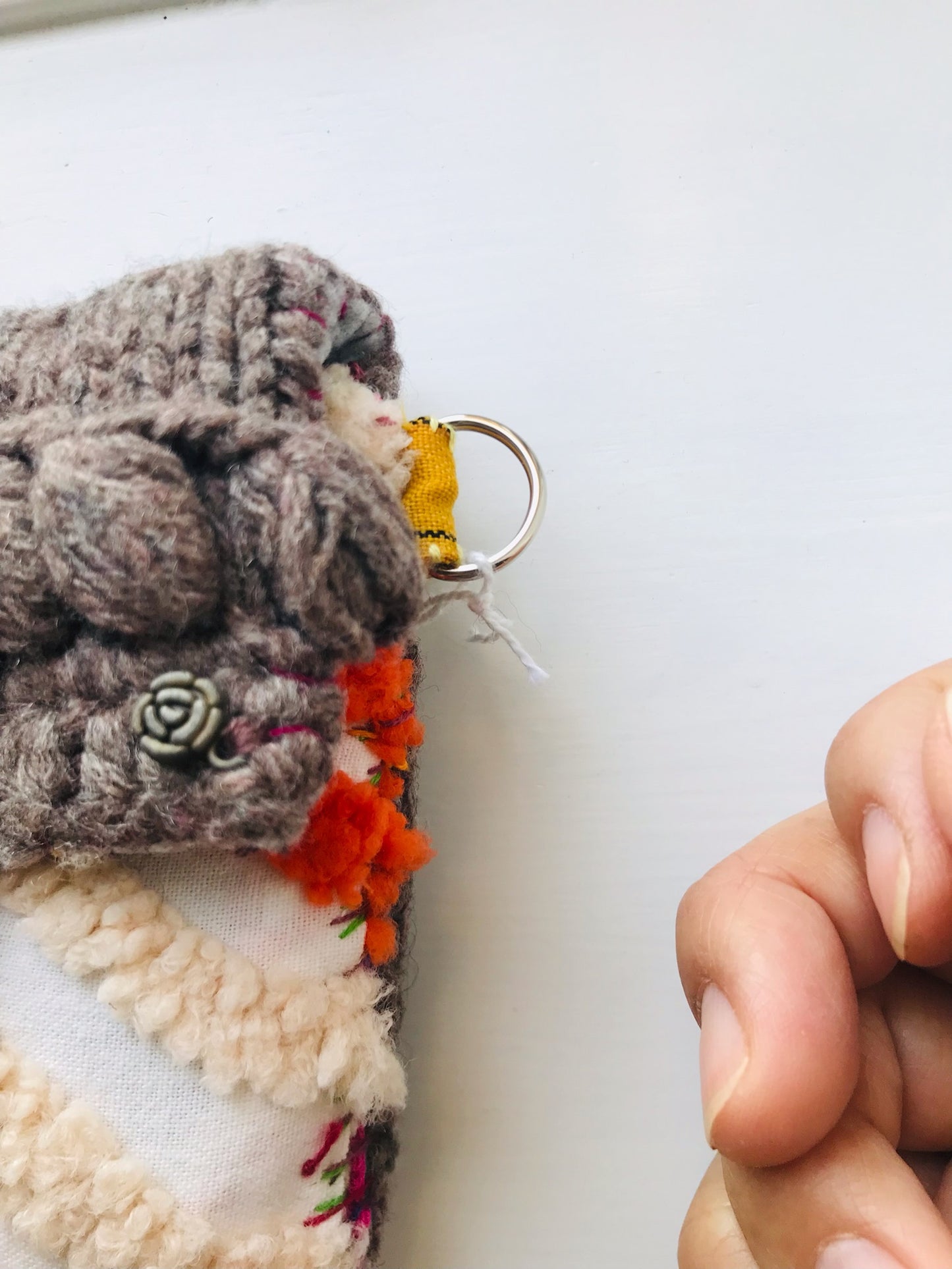 Wallet    財布　手縫い　ビーズ刺繍　布製　スローファッション　ハンドメイド　2082