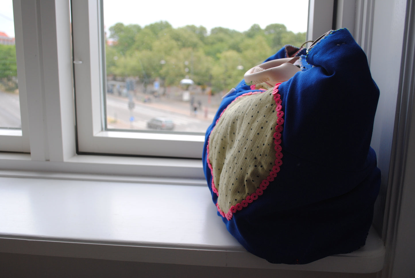 Bag   手縫いのバッグ　  布製　本革持ち手　スローファッション　ハンドメイド　1779