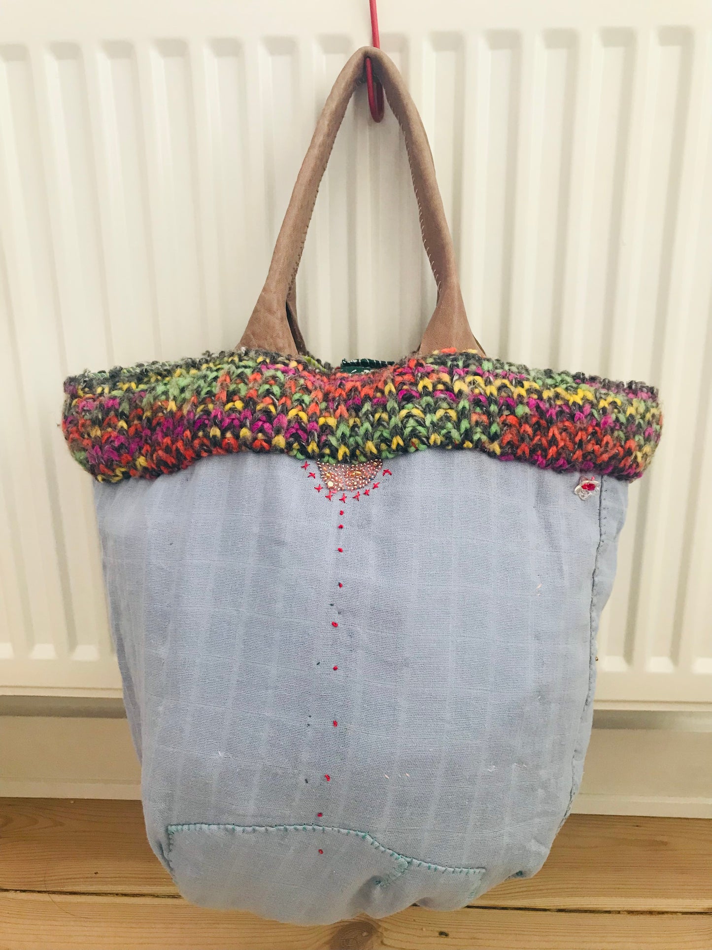 Bag   手縫いのバッグ　  布製　本革持ち手　スローファッション　ハンドメイド　1734
