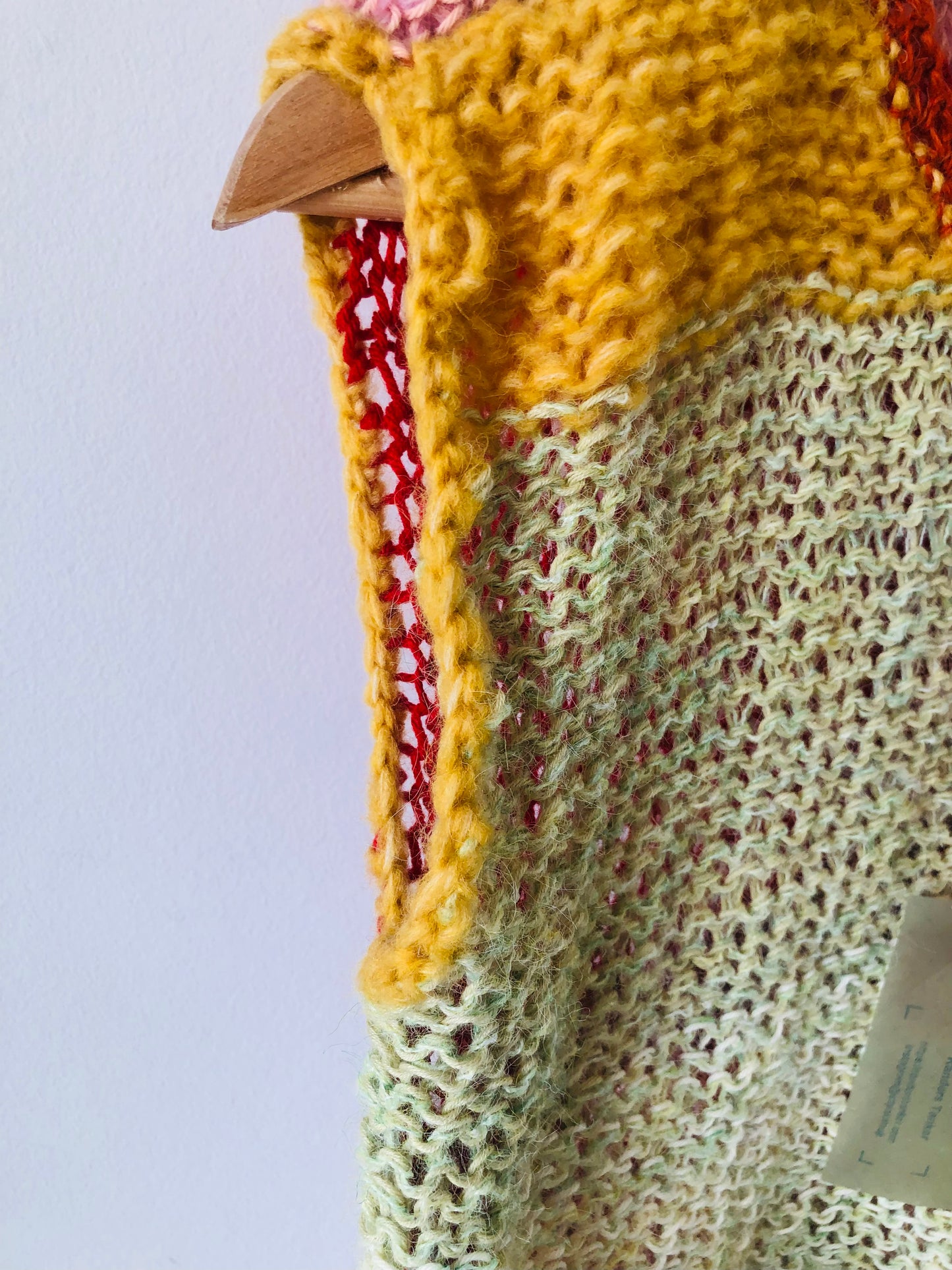 Sweater, hand-knitted, slow fashion, fancy yarn, one-of-a-kind, short-sleeved, 2517