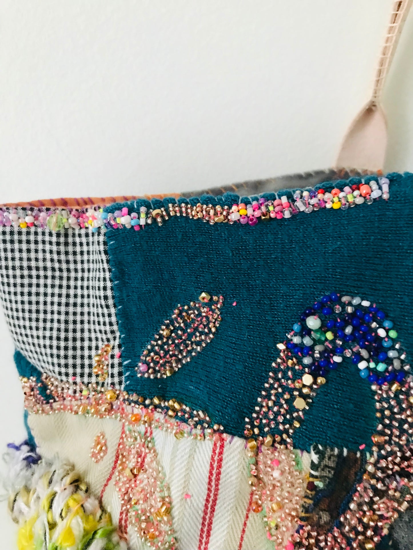 Bag   手縫いのバッグ　 ツギハギ　 布製　スローファッション　ハンドメイド　1932