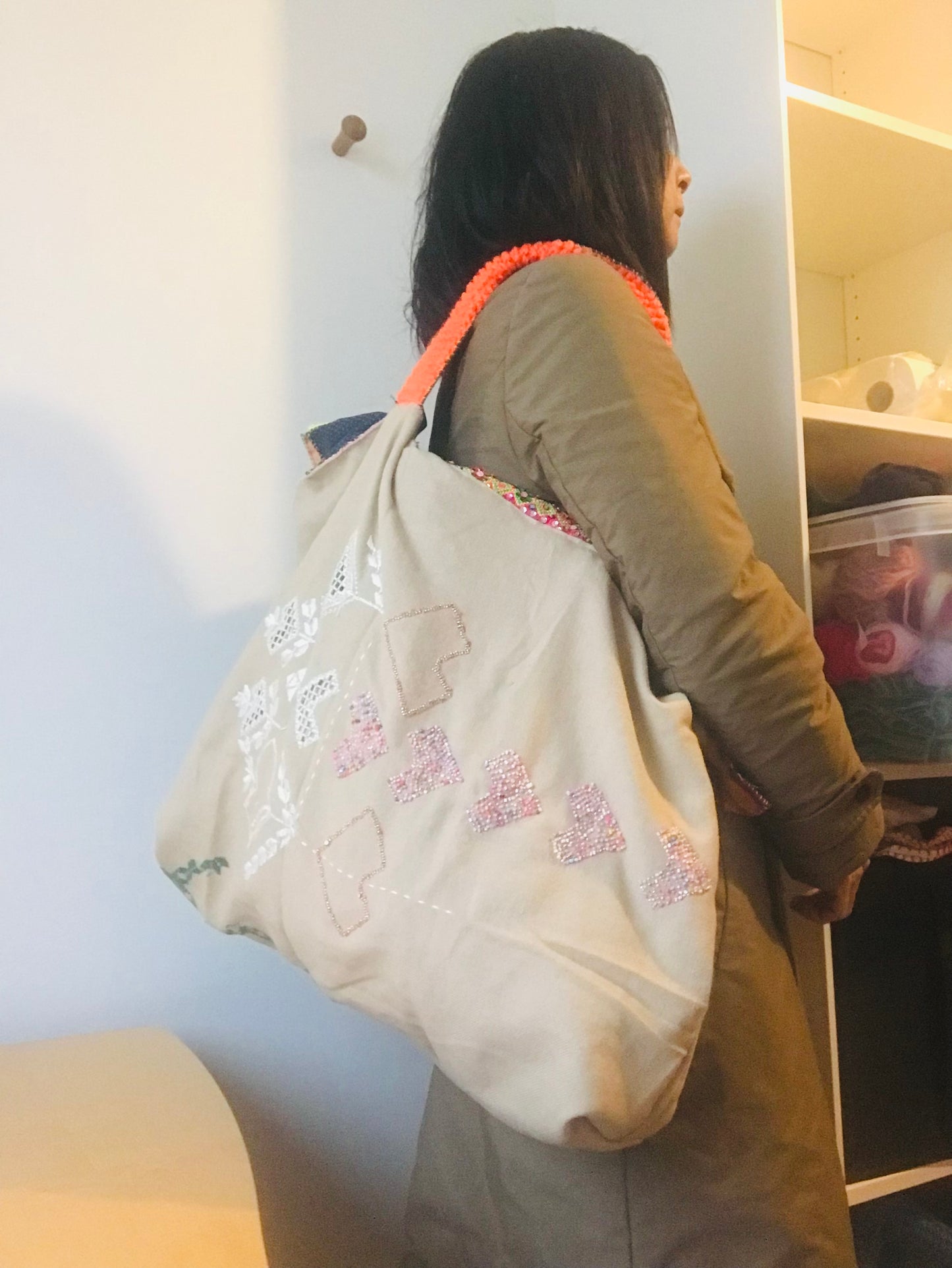 Bag   手縫いのバッグ　  布製　スローファッション　ハンドメイド　1890