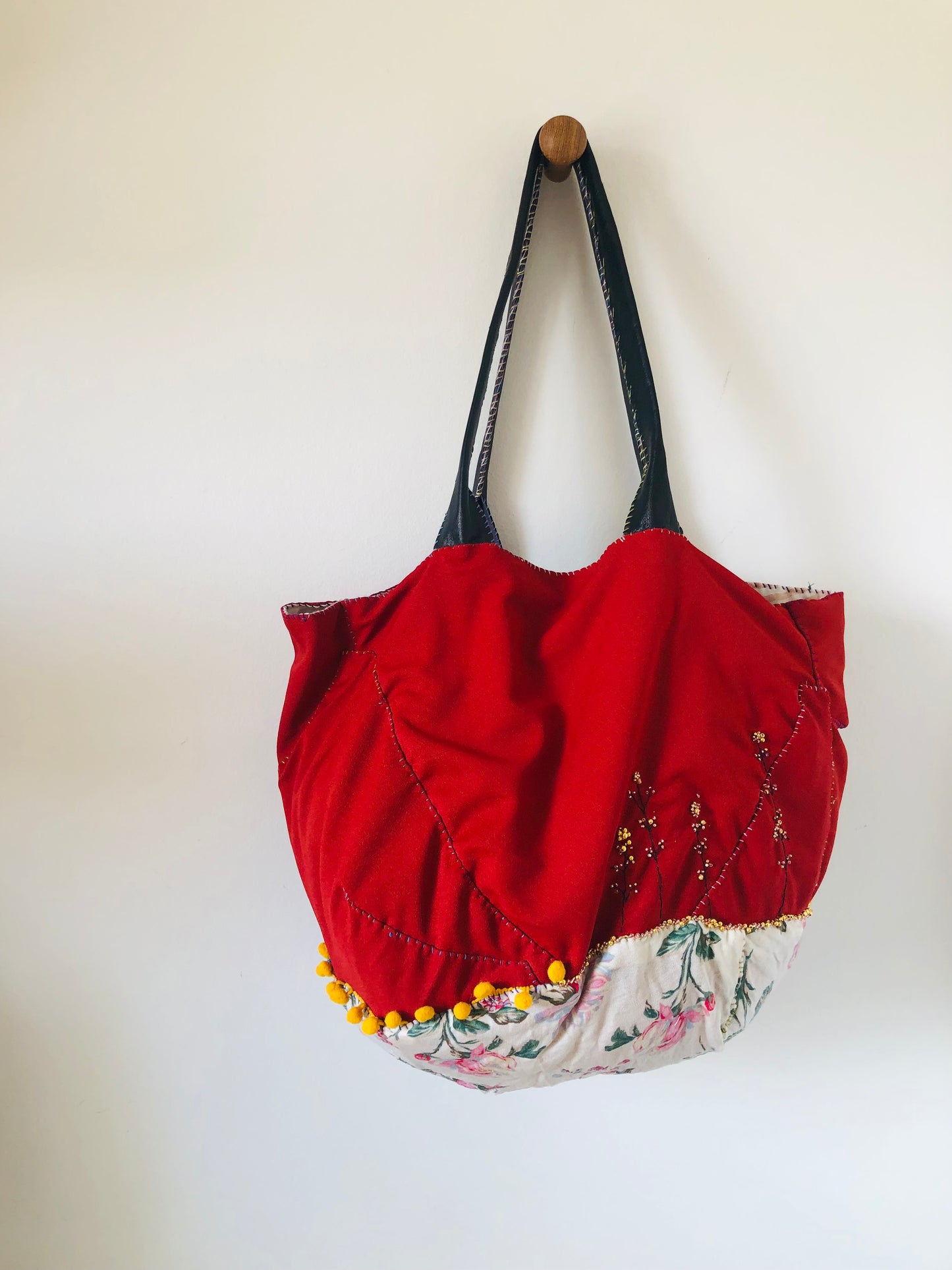 Bag 手縫いのバッグ 布製　トートバッグ　スローファッション　ハンドメイド　2523