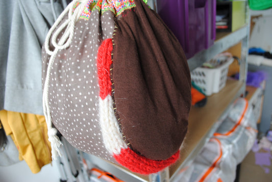 Bag 巾着バッグ　巾着　バッグ  手縫いのバッグ　  布製　スローファッション　ハンドメイド　1671