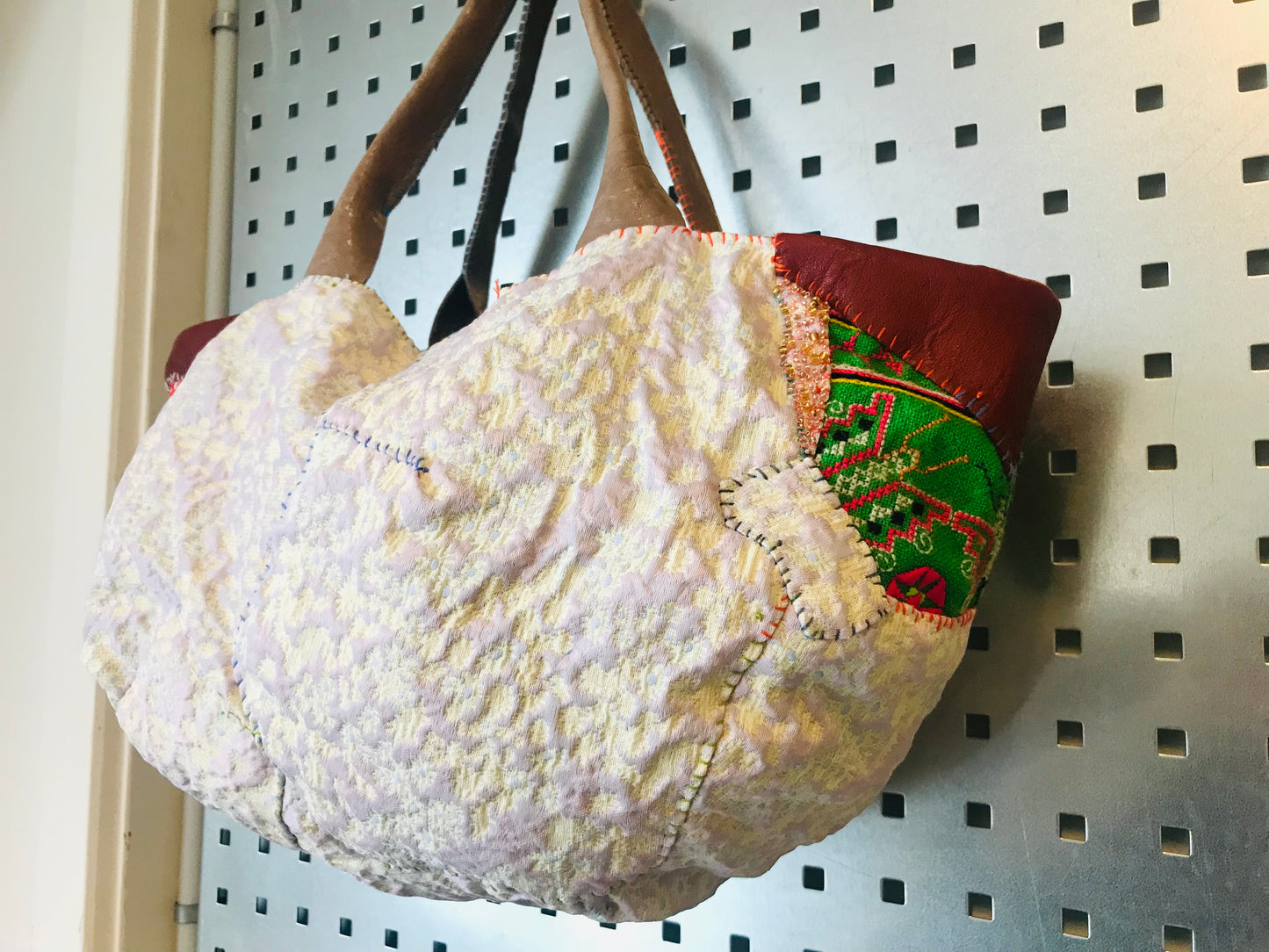 Bag   手縫いのバッグ　  布製　本革持ち手　スローファッション　ハンドメイド　1802