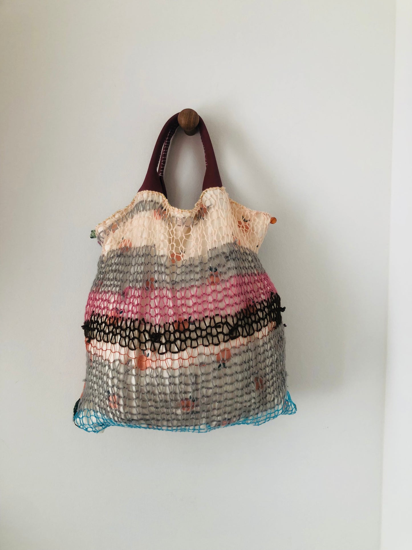 Bag 手縫いのバッグ 布製　編み物　トートバッグ　スローファッション　ハンドメイド　2498