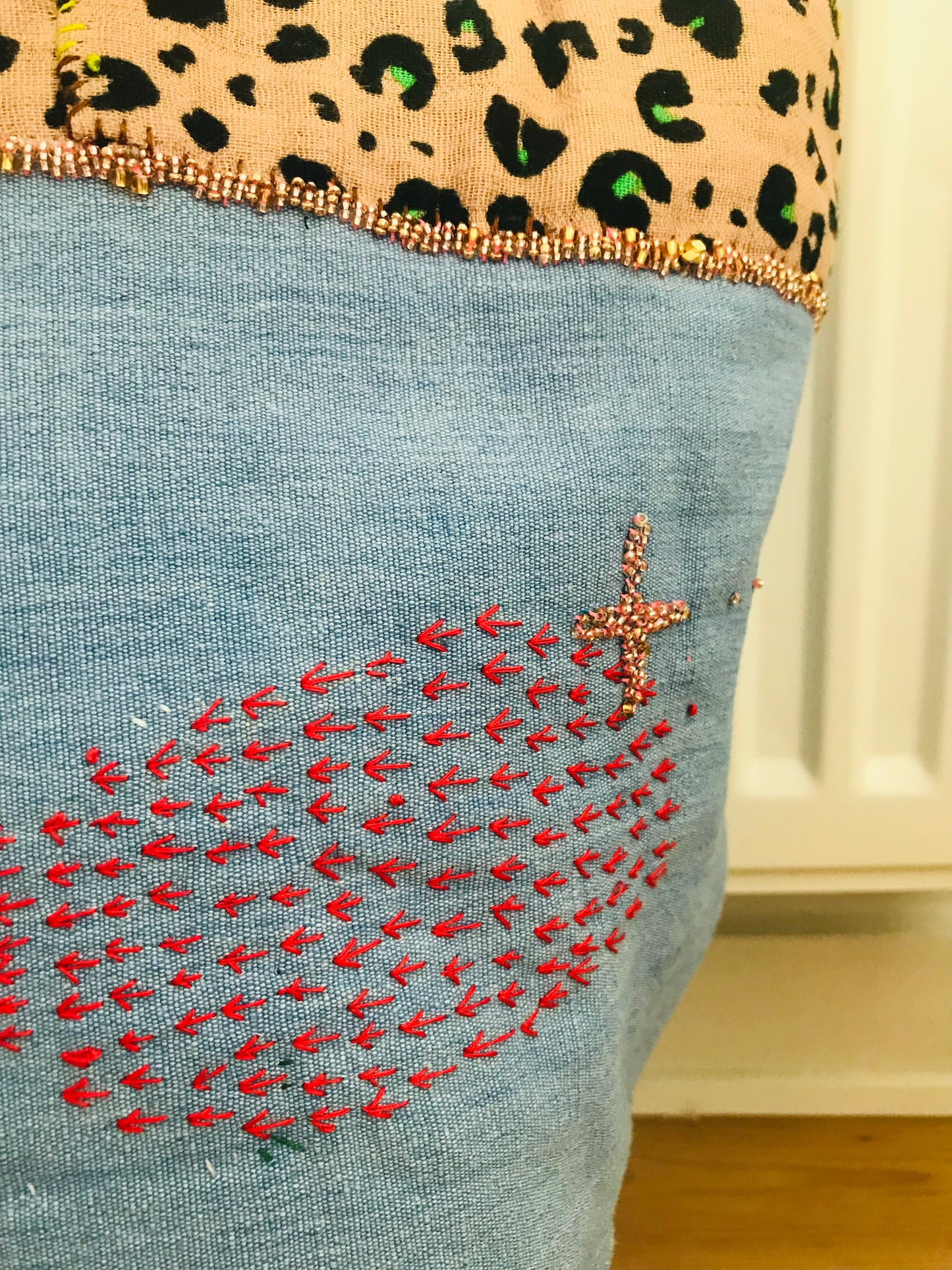 Bag   手縫いのバッグ　  布製　本革持ち手　スローファッション　ハンドメイド　1737