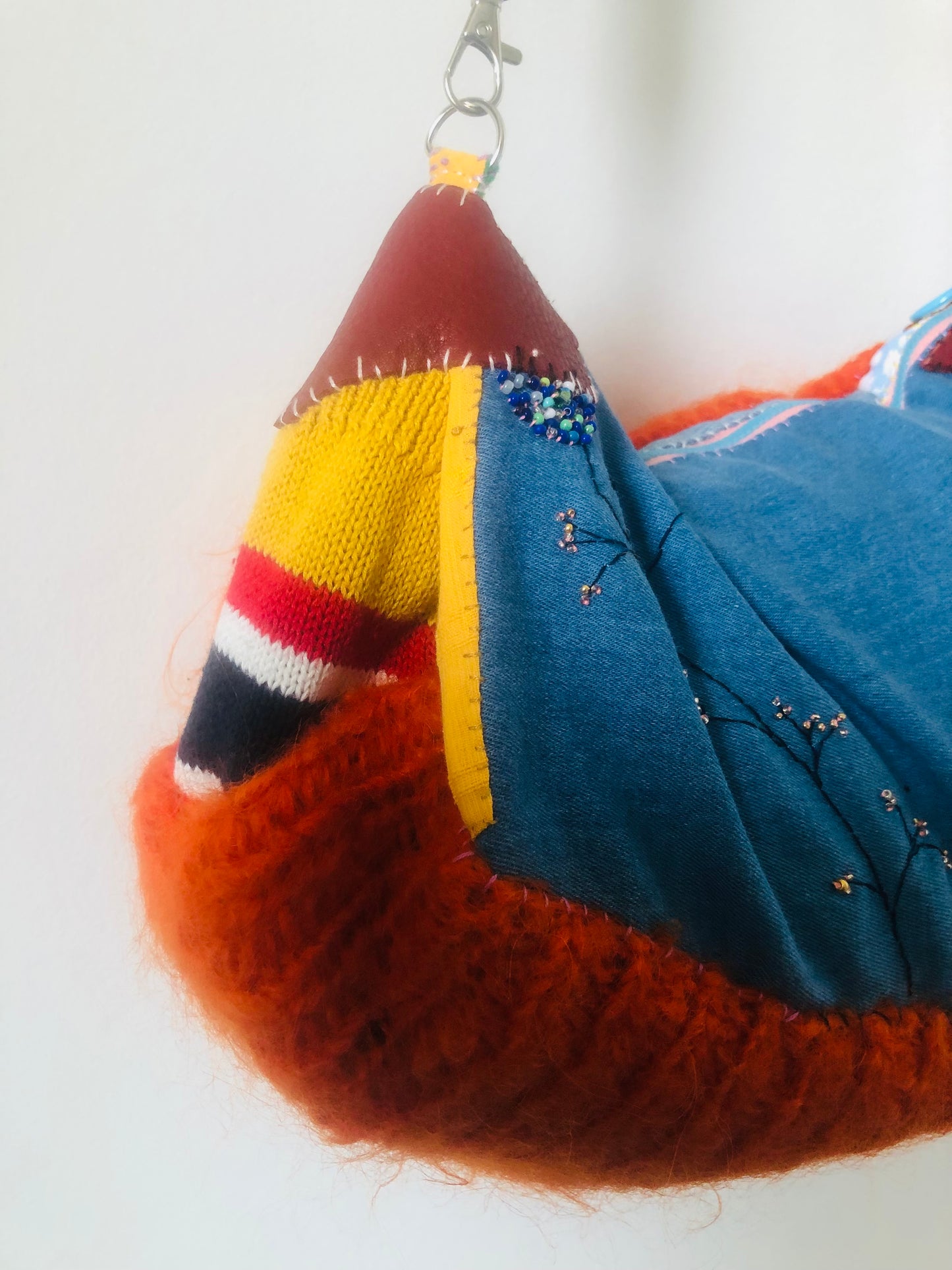 Hand-sewn cloth shoulder bag, slow fashion, handmade pochette 2415