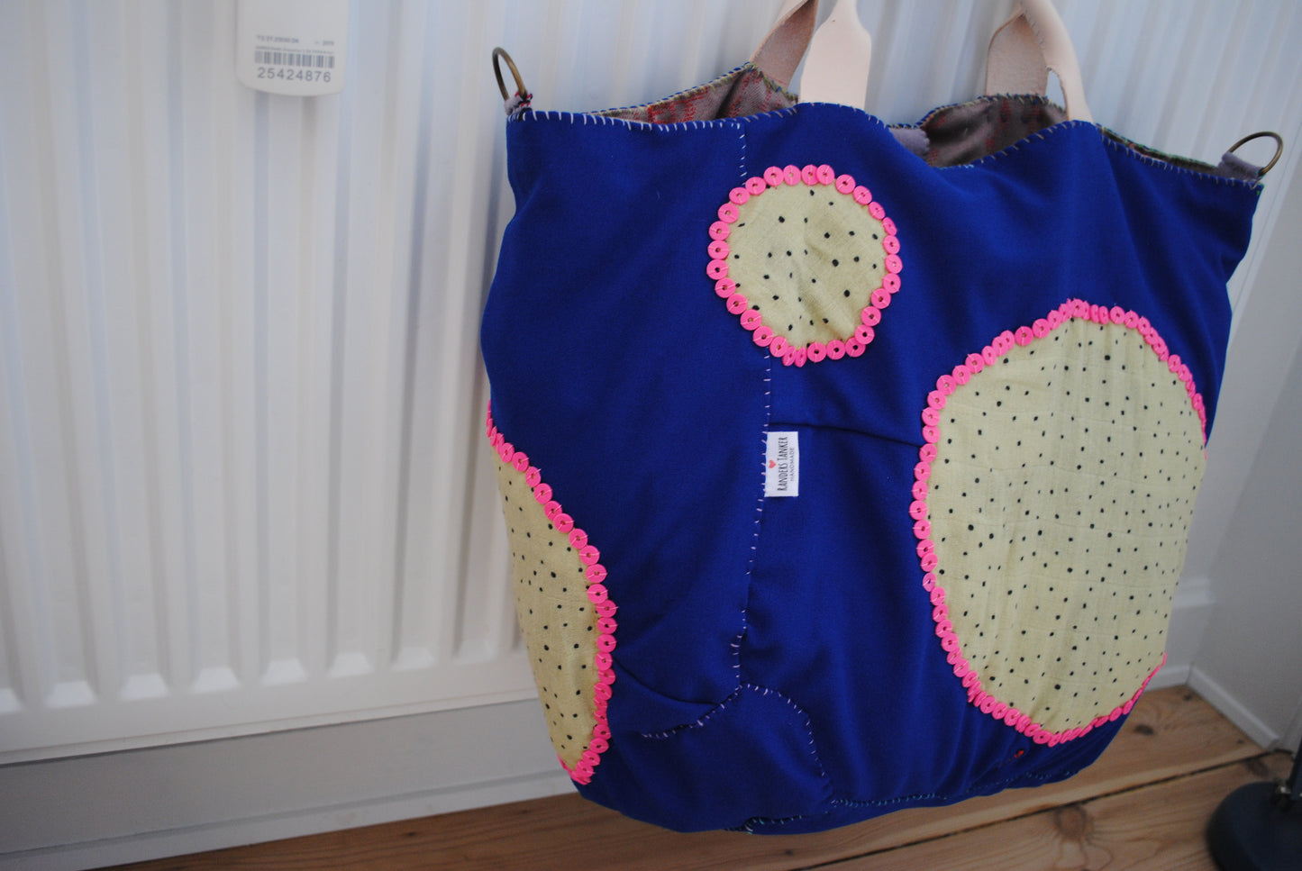 Bag   手縫いのバッグ　  布製　本革持ち手　スローファッション　ハンドメイド　1779