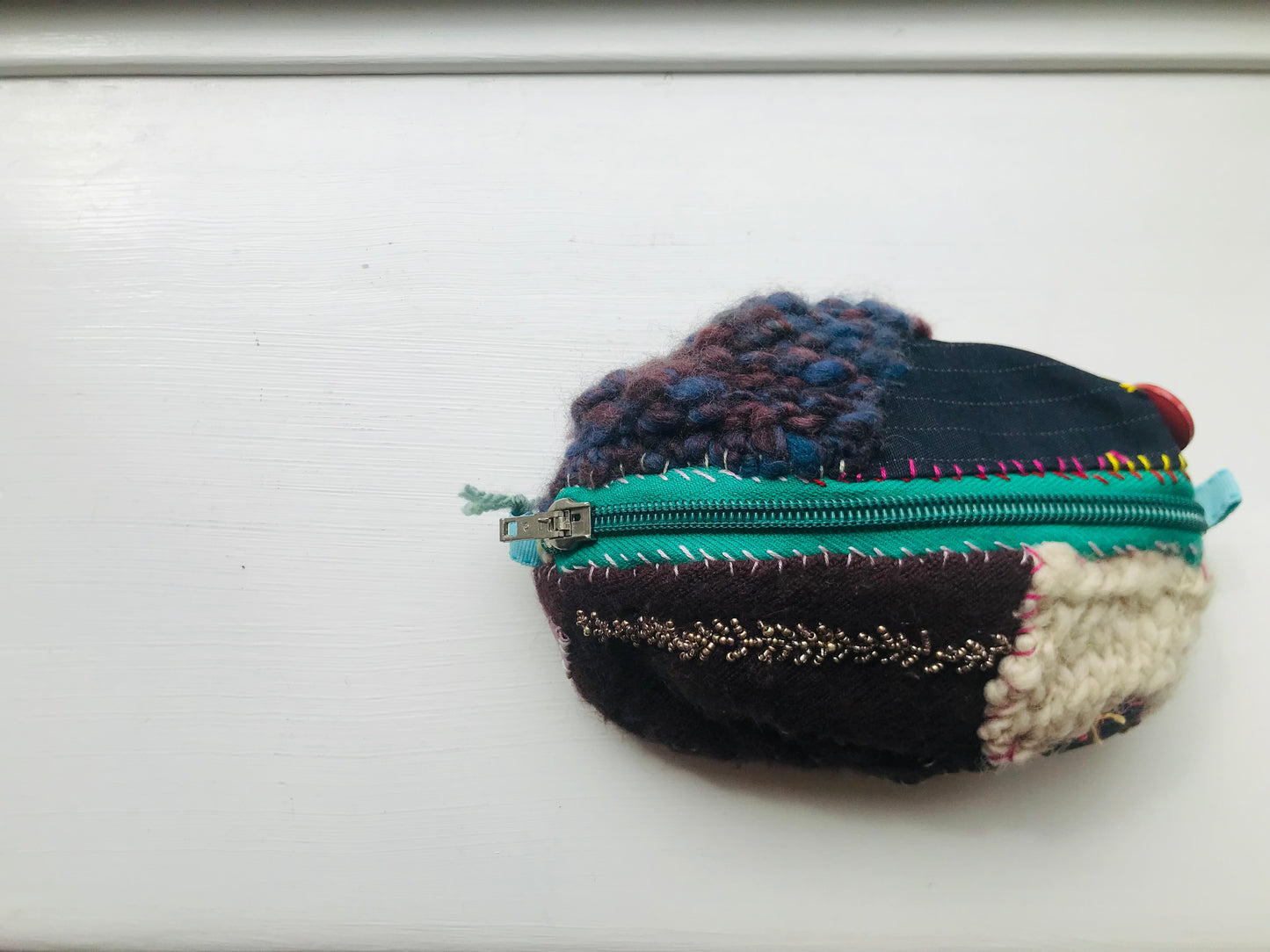 Pouch, hand-sewn, fabric, pen case, accessory case, handmade, bead embroidery 2046