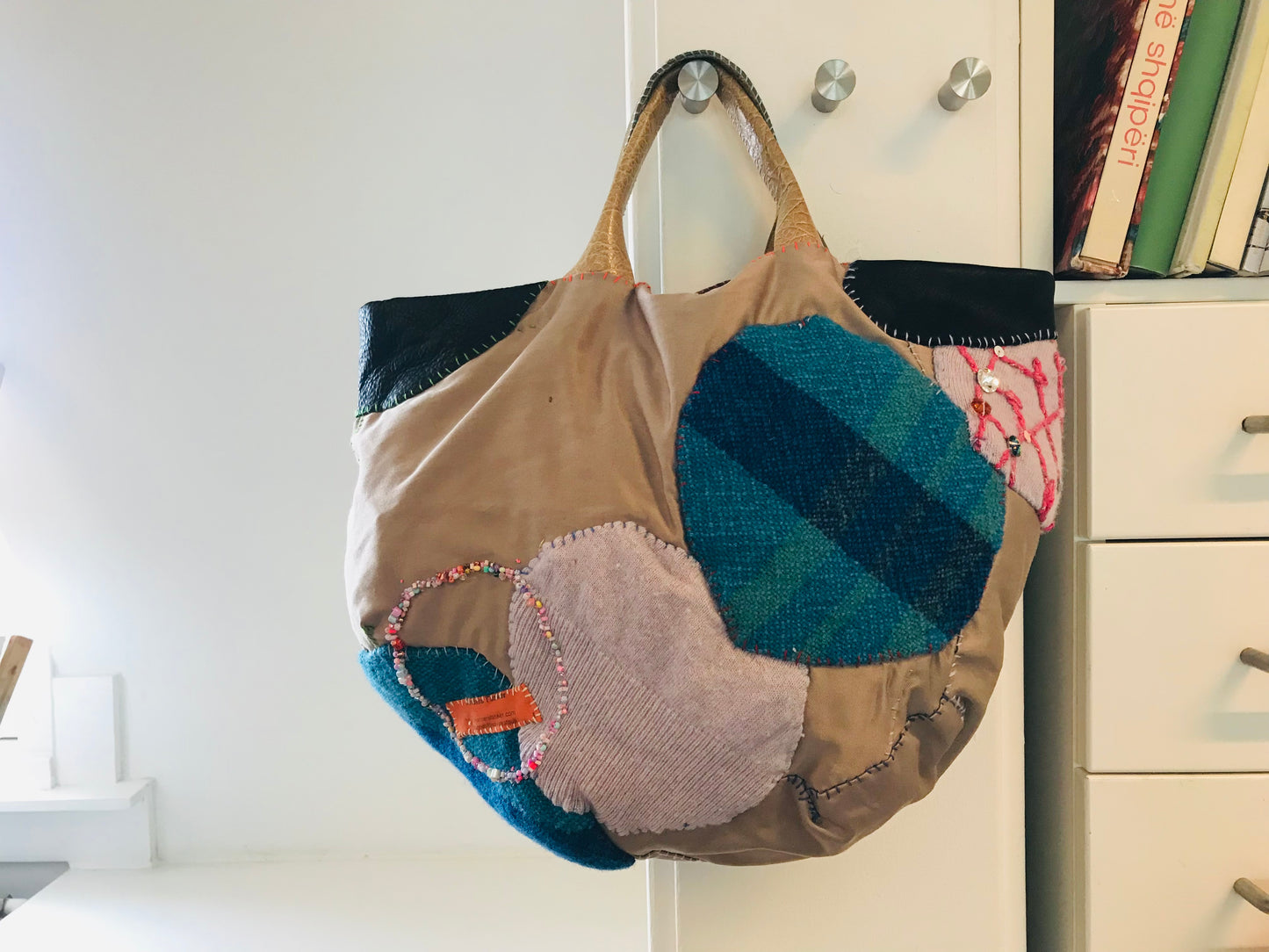 Bag   手縫いのバッグ　  布製　本革持ち手　スローファッション　ハンドメイド　1853