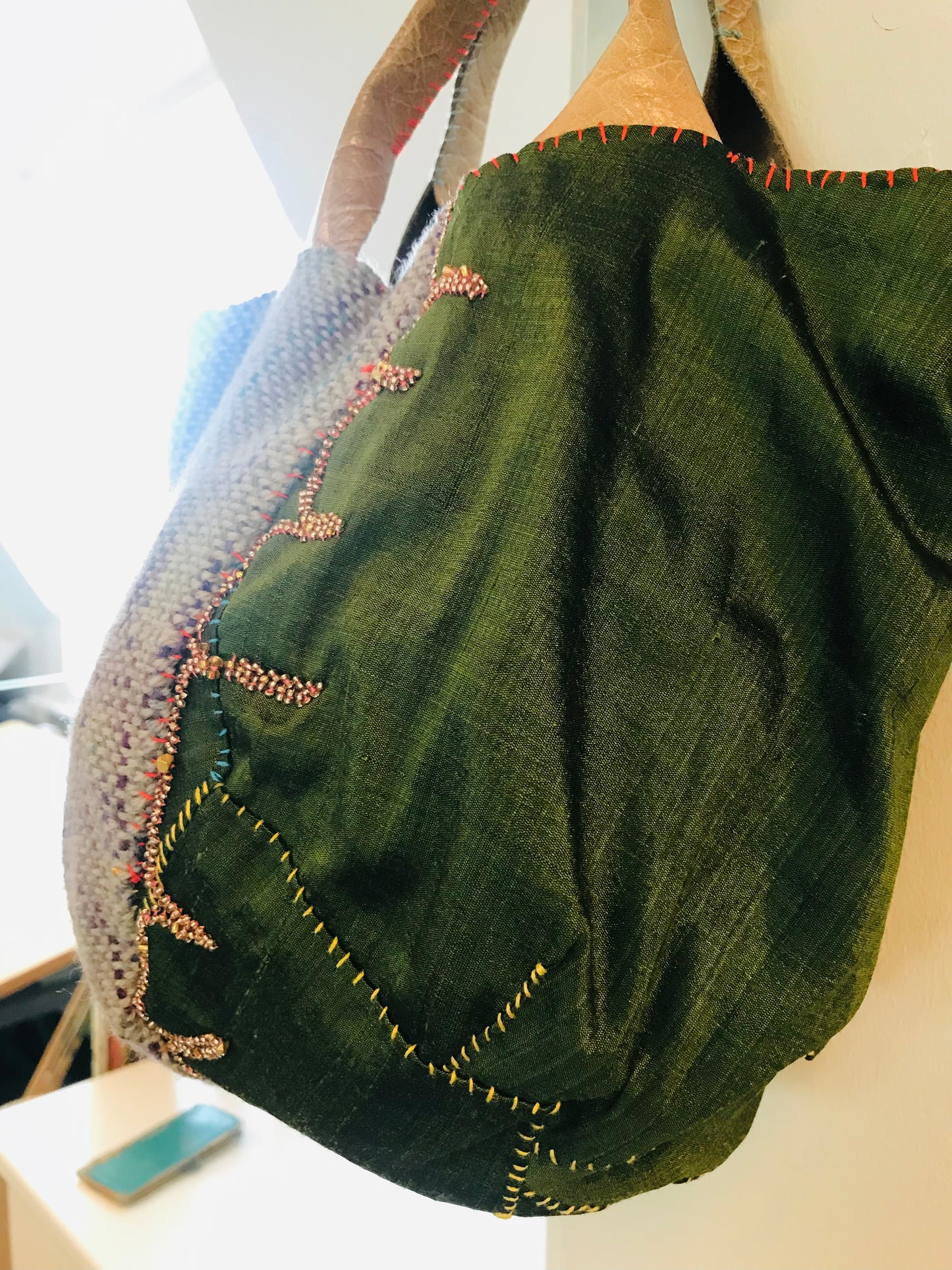 Bag   手縫いのバッグ　  布製　本革持ち手　スローファッション　ハンドメイド　1818