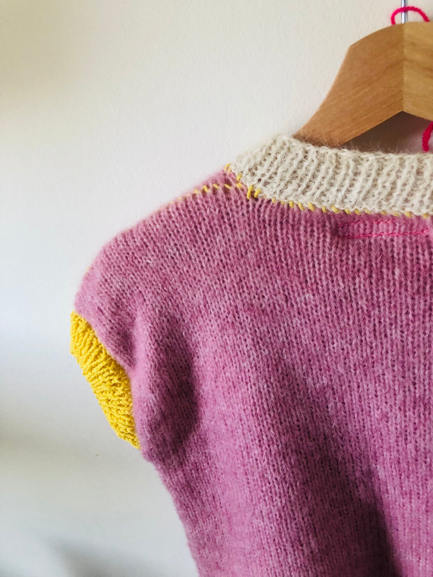 Vest Sweater Knitting Yarn Wool Mohair Slow fashion Fancy yarn Short-sleeved One-of-a-kind 2424