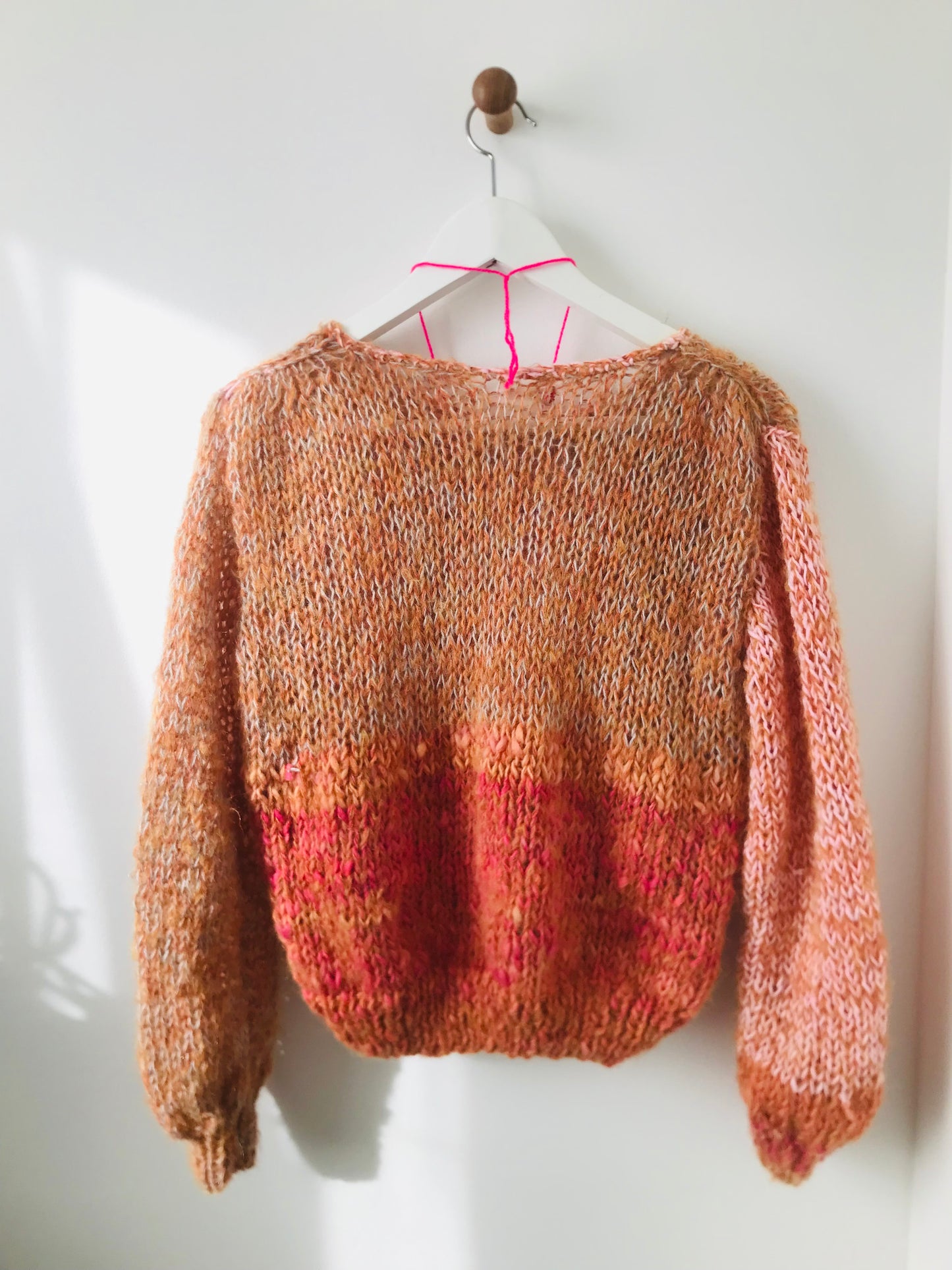 Håndstrikket sweater, slow fashion, fancy garn, unik, kort længde, mohair, 2097