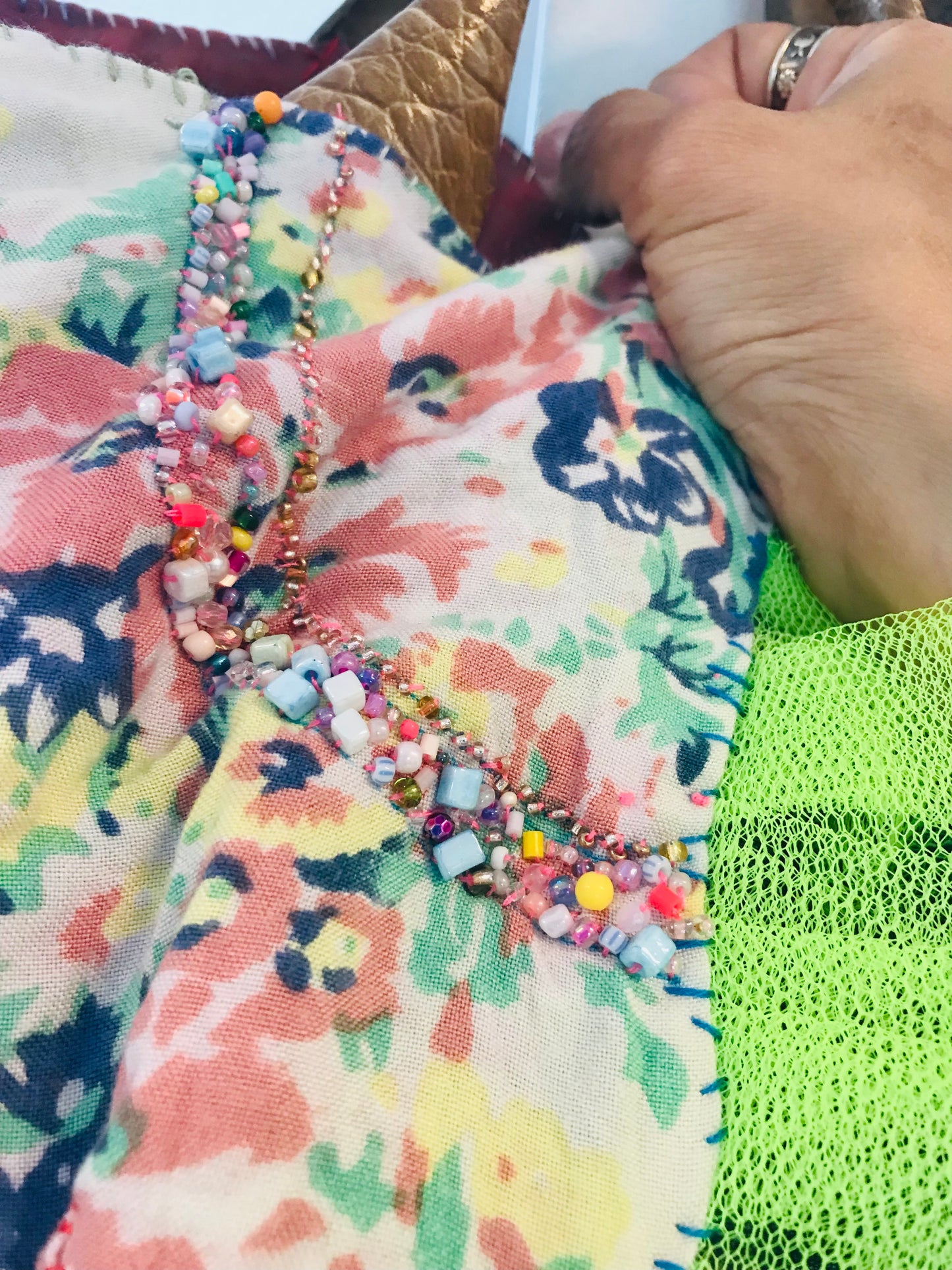 Bag   手縫いのバッグ　  布製　本革持ち手　スローファッション　ハンドメイド　1856