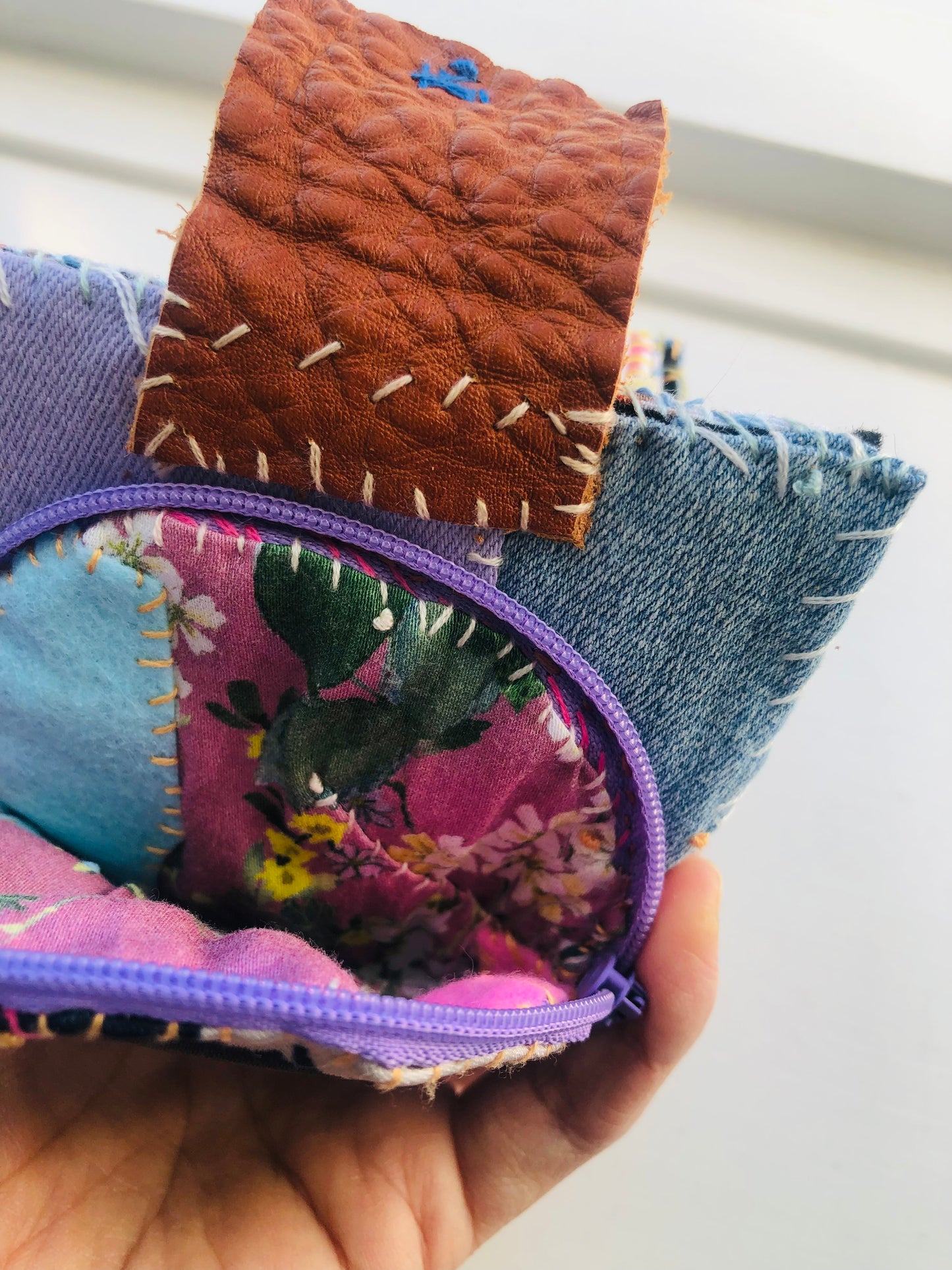wallet, fabric wallet, handmade, hand-stitched, embroidered, patchwork, bifold, 2445