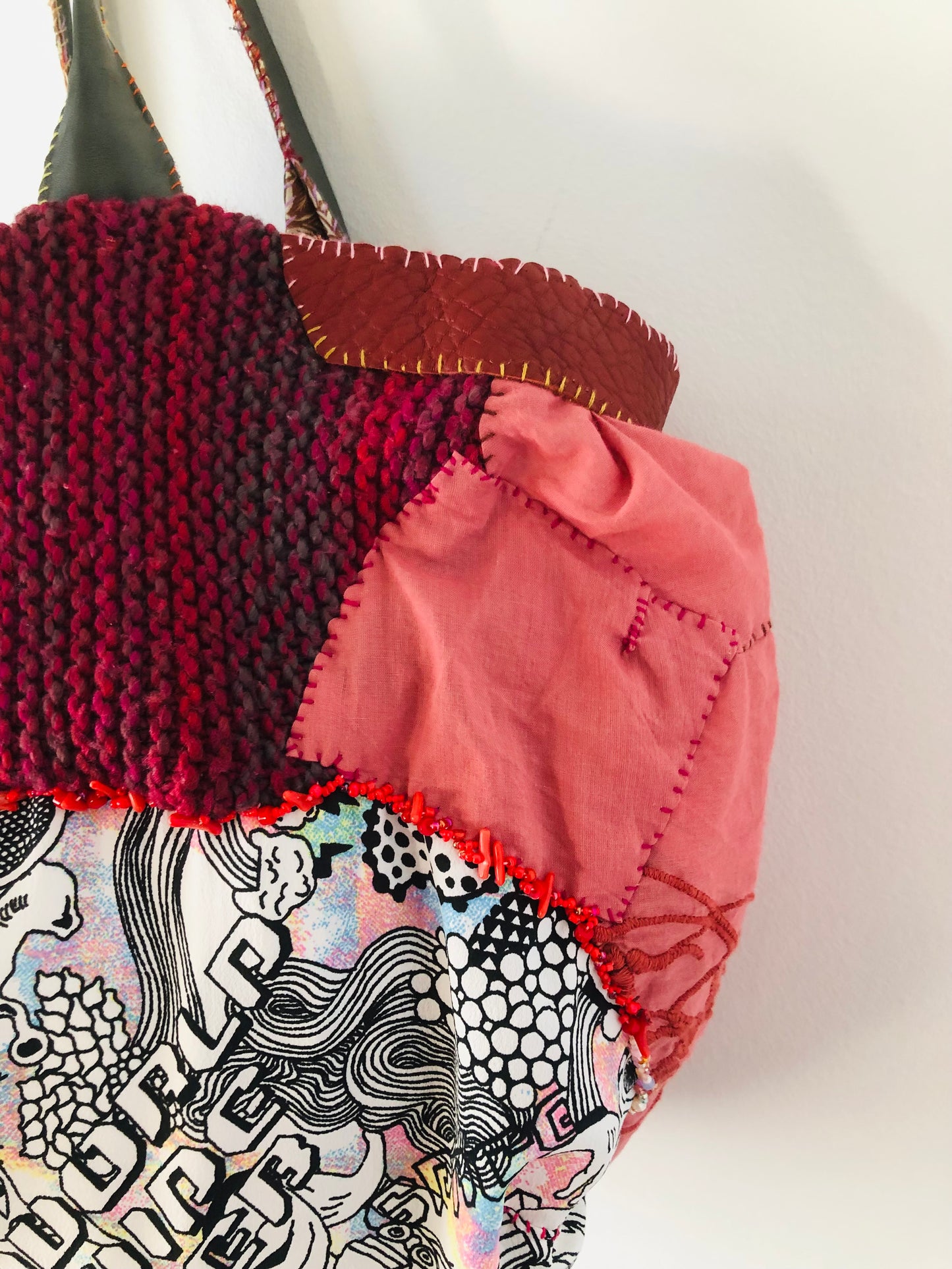 Bag 手縫いのバッグ　布製　トートバッグ　スローファッション　ワンハンドルバッグ　ハンドメイド　2405