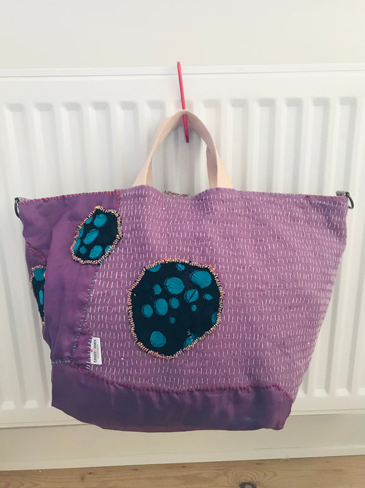 Bag   手縫いのバッグ　  布製　本革持ち手　スローファッション　ハンドメイド　1733